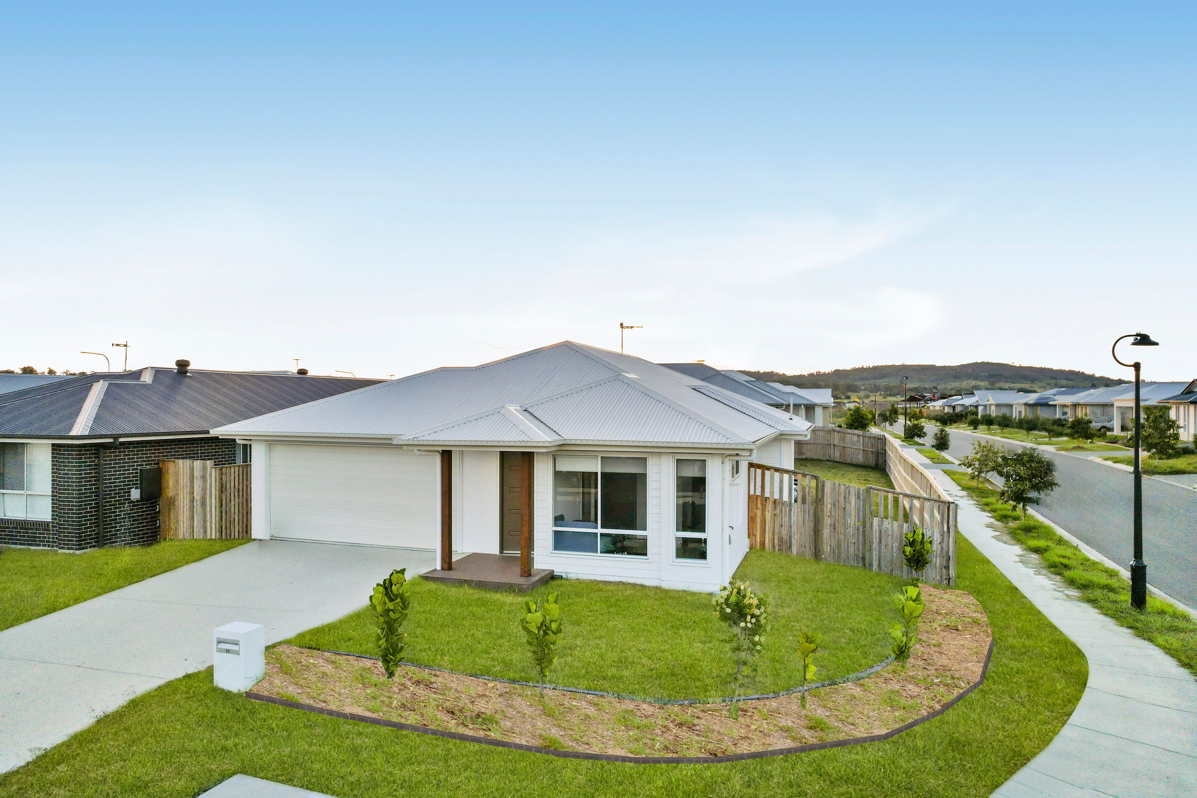 10 Paterson Road, Walloon, QLD 4306