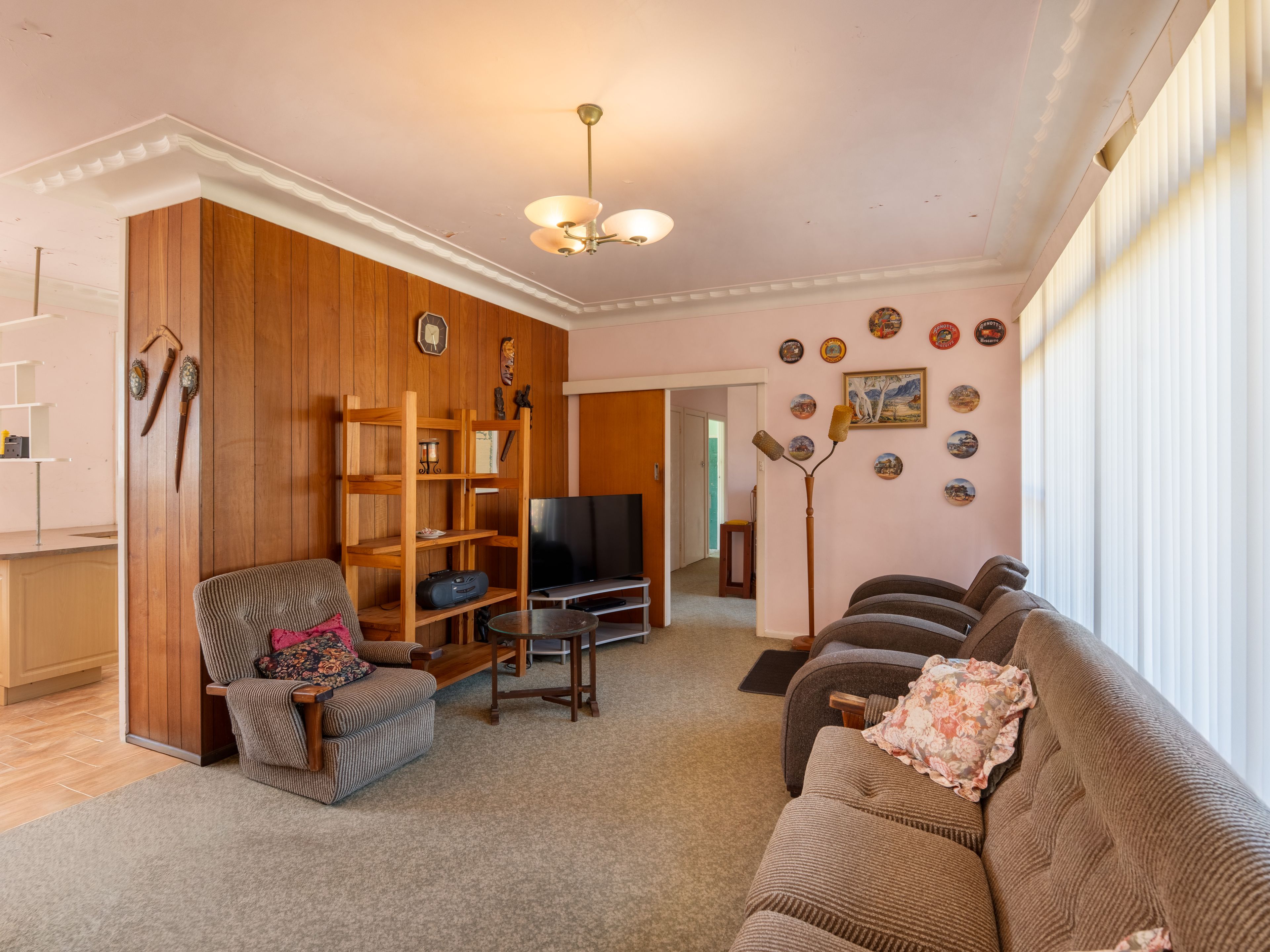 7 Nicholson Road — photo 3 of 10