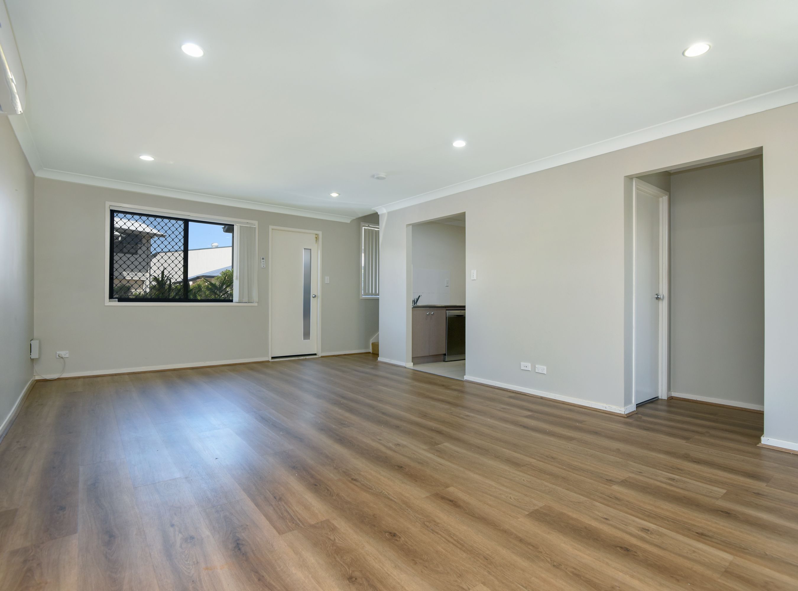20/339 Spring Street, Kearneys Spring, QLD 4350