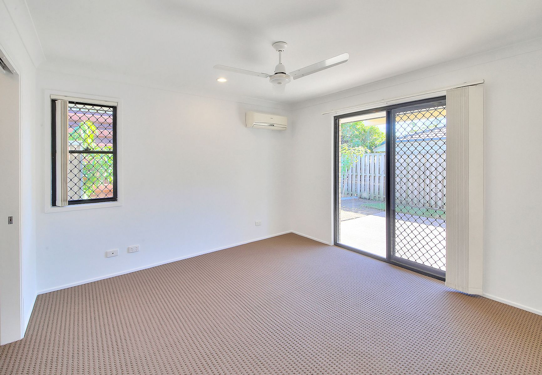 49 Kakadu Street — photo 11 of 12