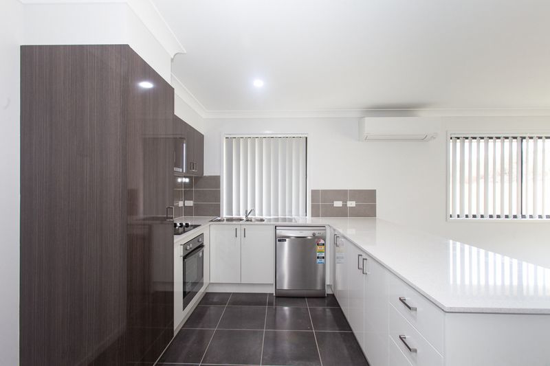 37 Phoebe Way, Beaudesert, QLD 4285