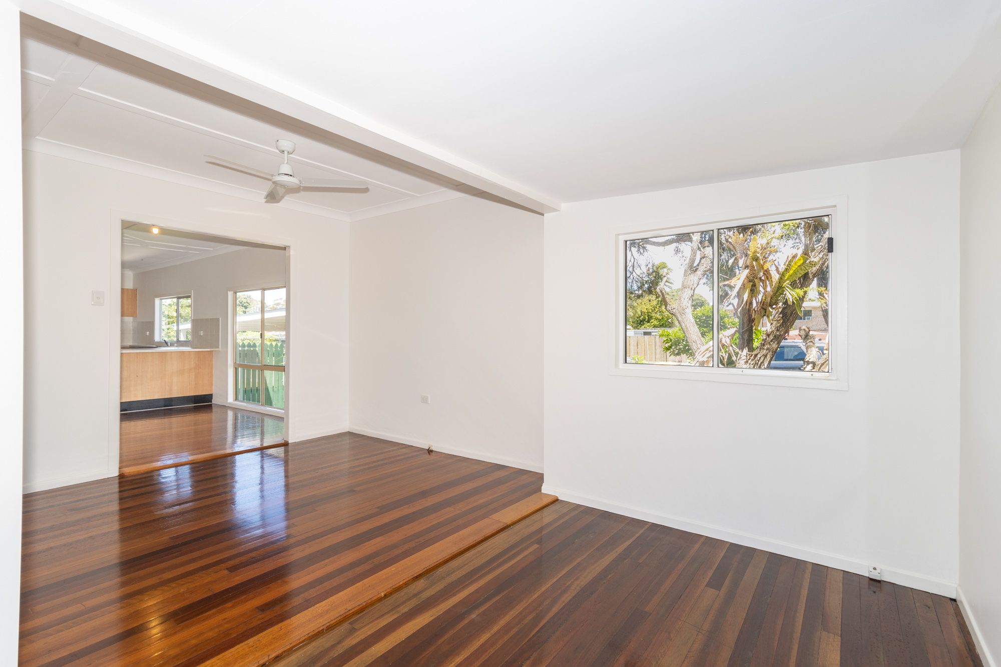 9 King Street, Urangan, QLD 4655