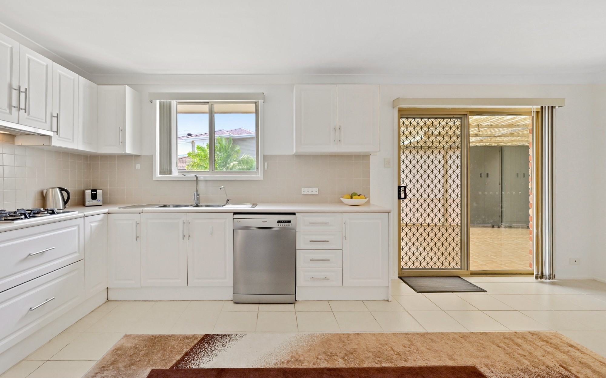 6 Back Close, Kearns, NSW 2558