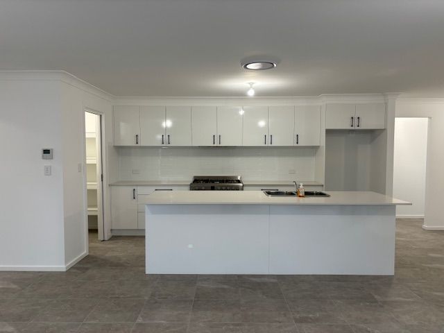 27 Wirraway Boulevard, BADAGARANG, NSW 2540