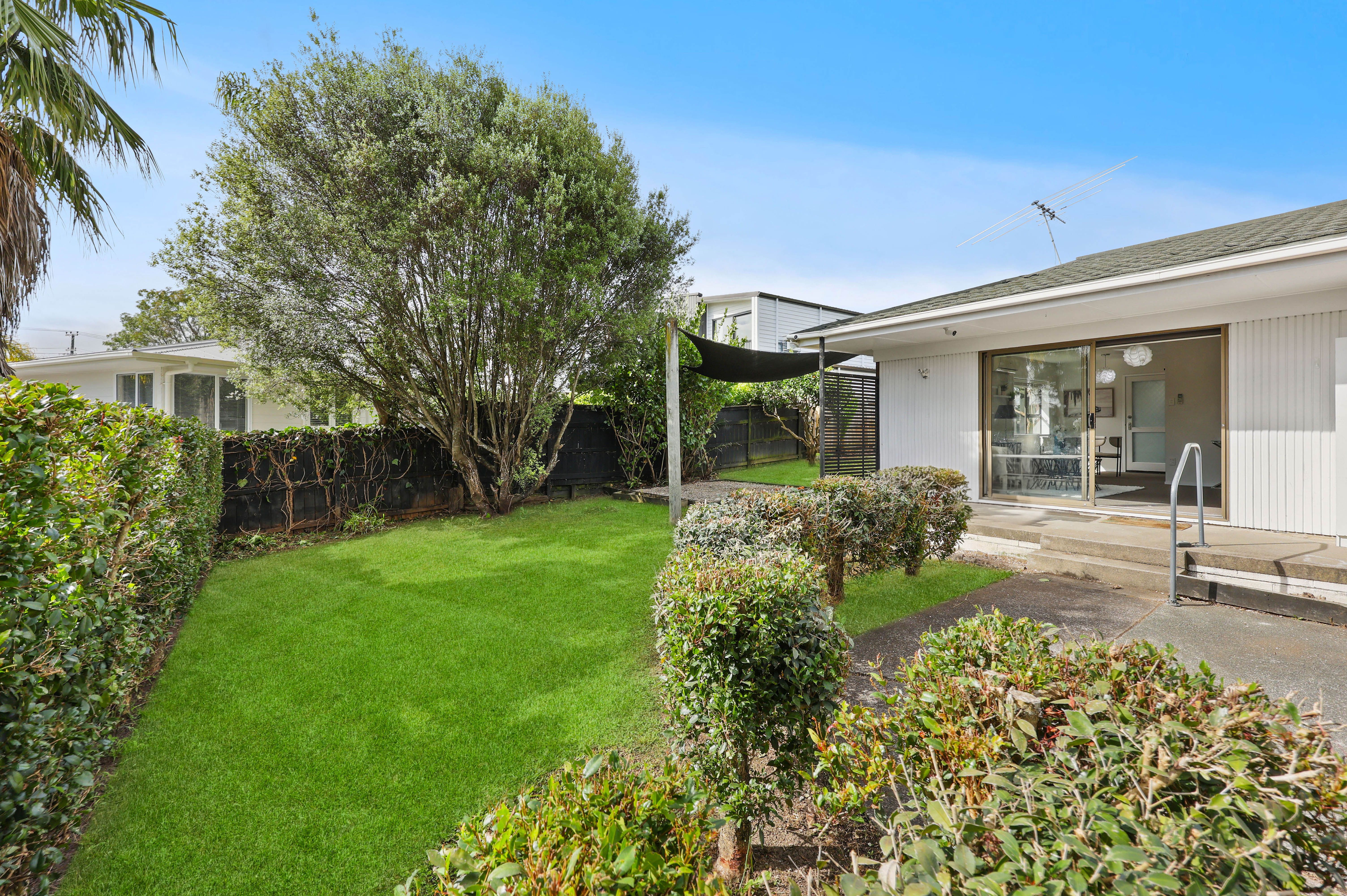 2/27 Matuhi Rise, Henderson, Waitakere City