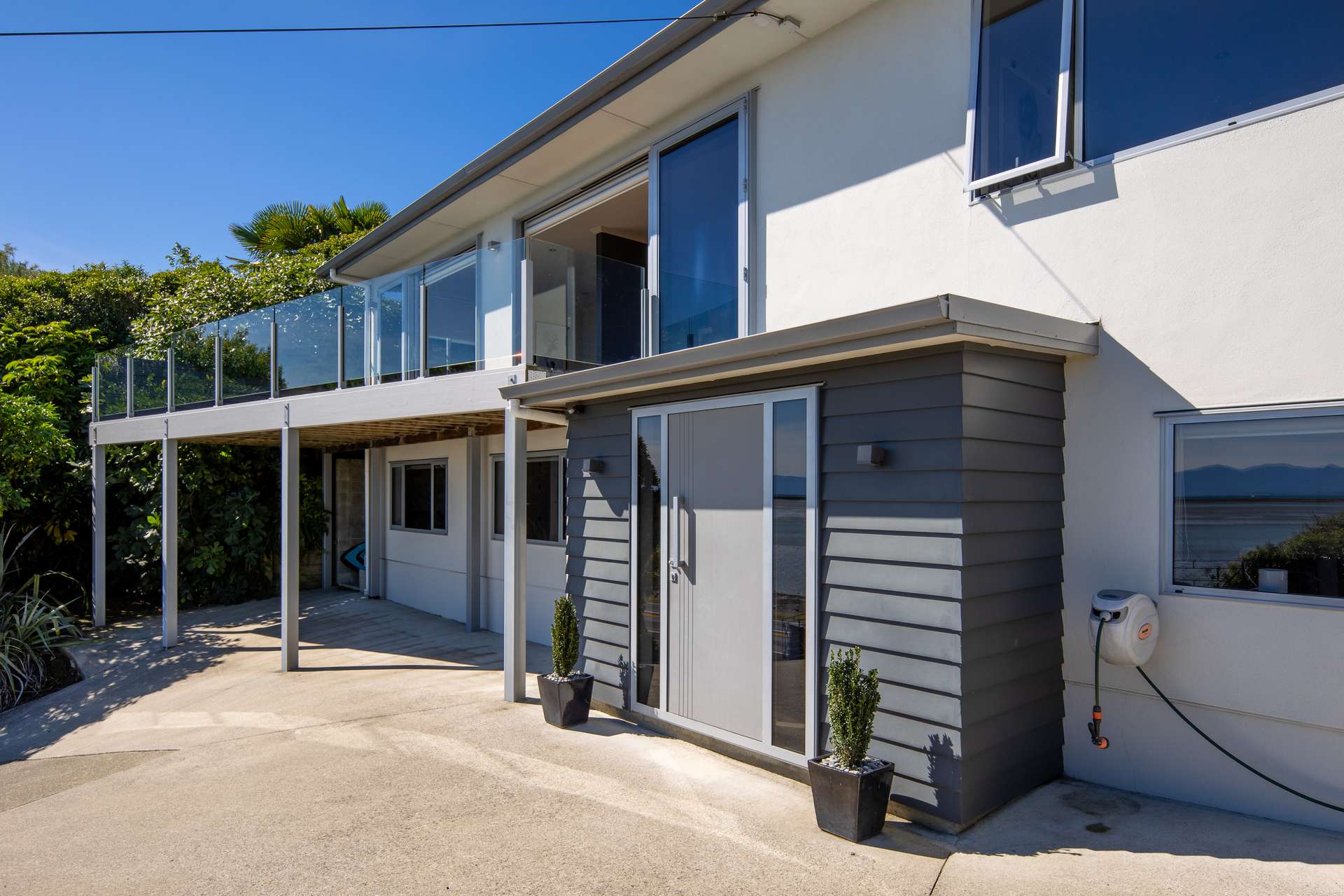 808 Atawhai Drive photo 1