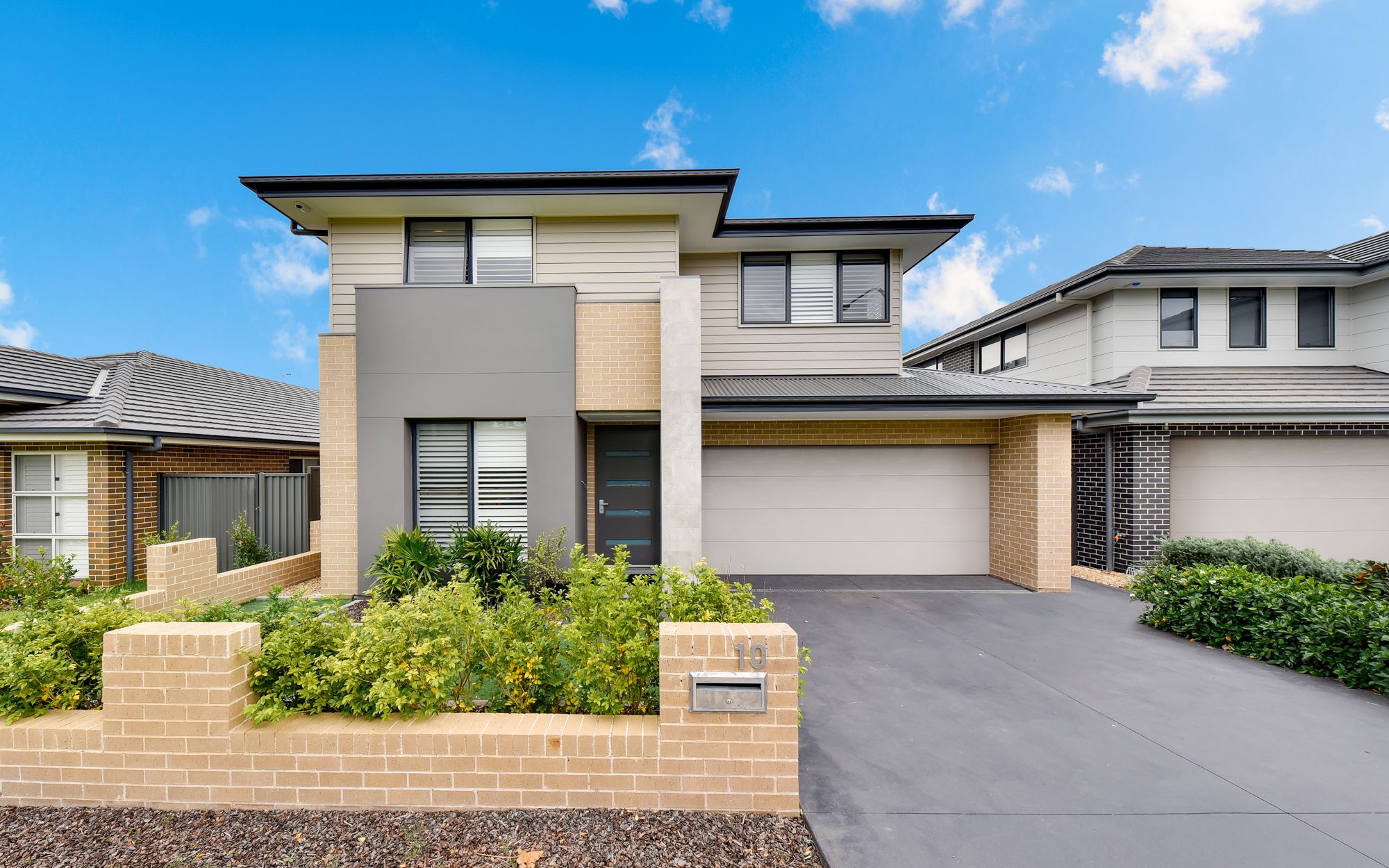 10 Arkenstone Way, Leppington NSW 2179