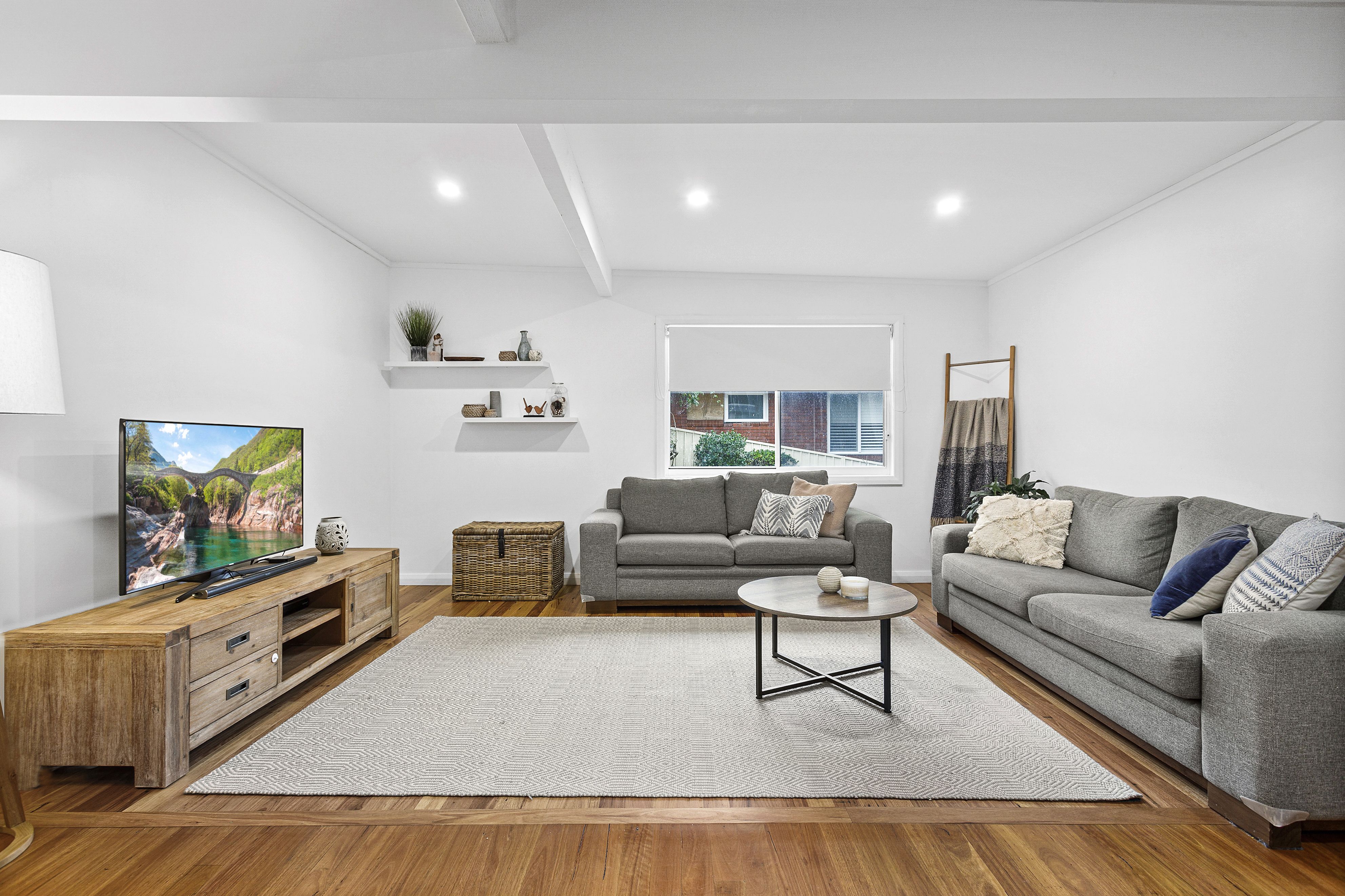 48 Dumfries Avenue, Mount Ousley NSW 2519