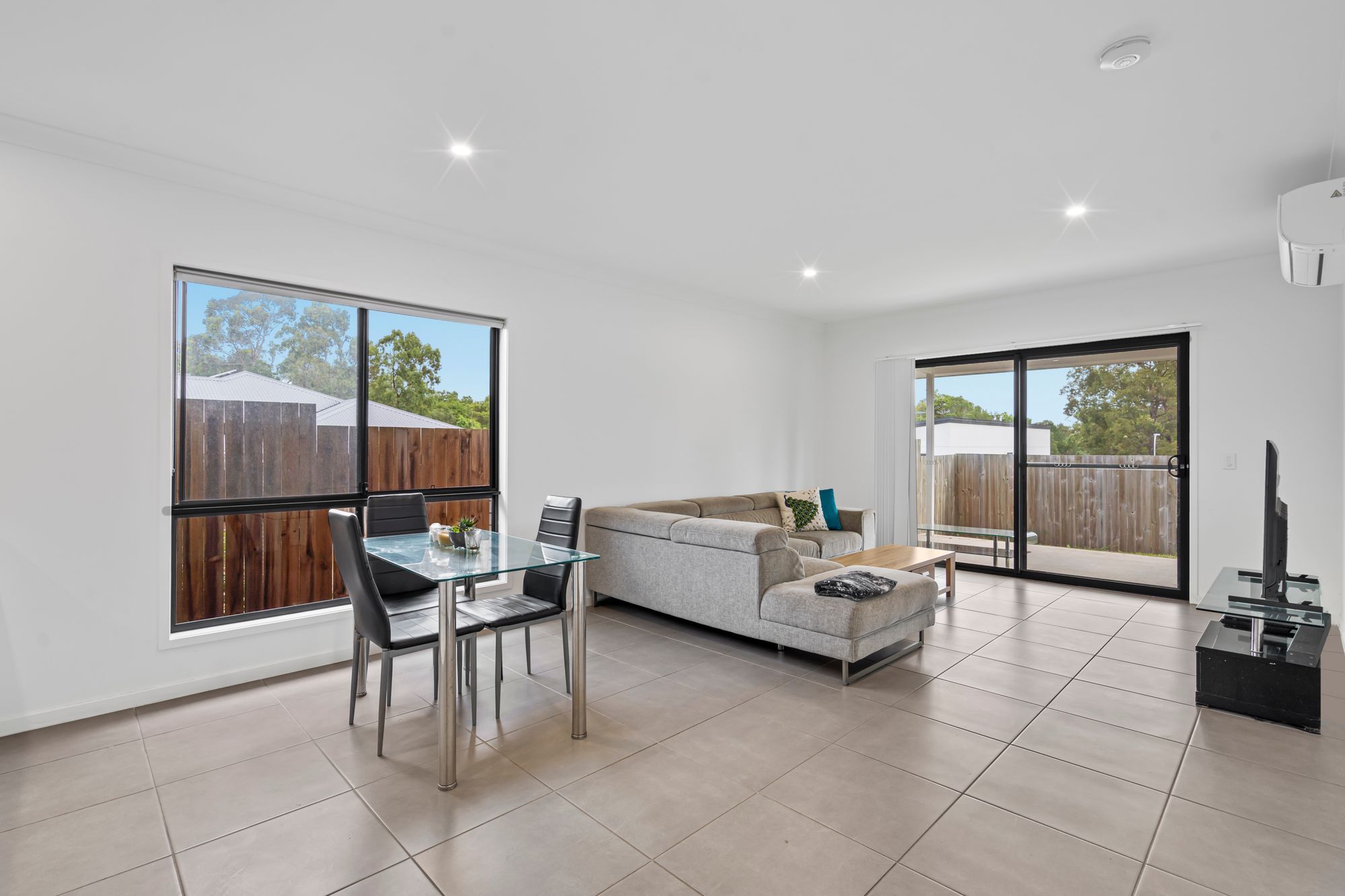 27 Albert Street, Doolandella, QLD 4077