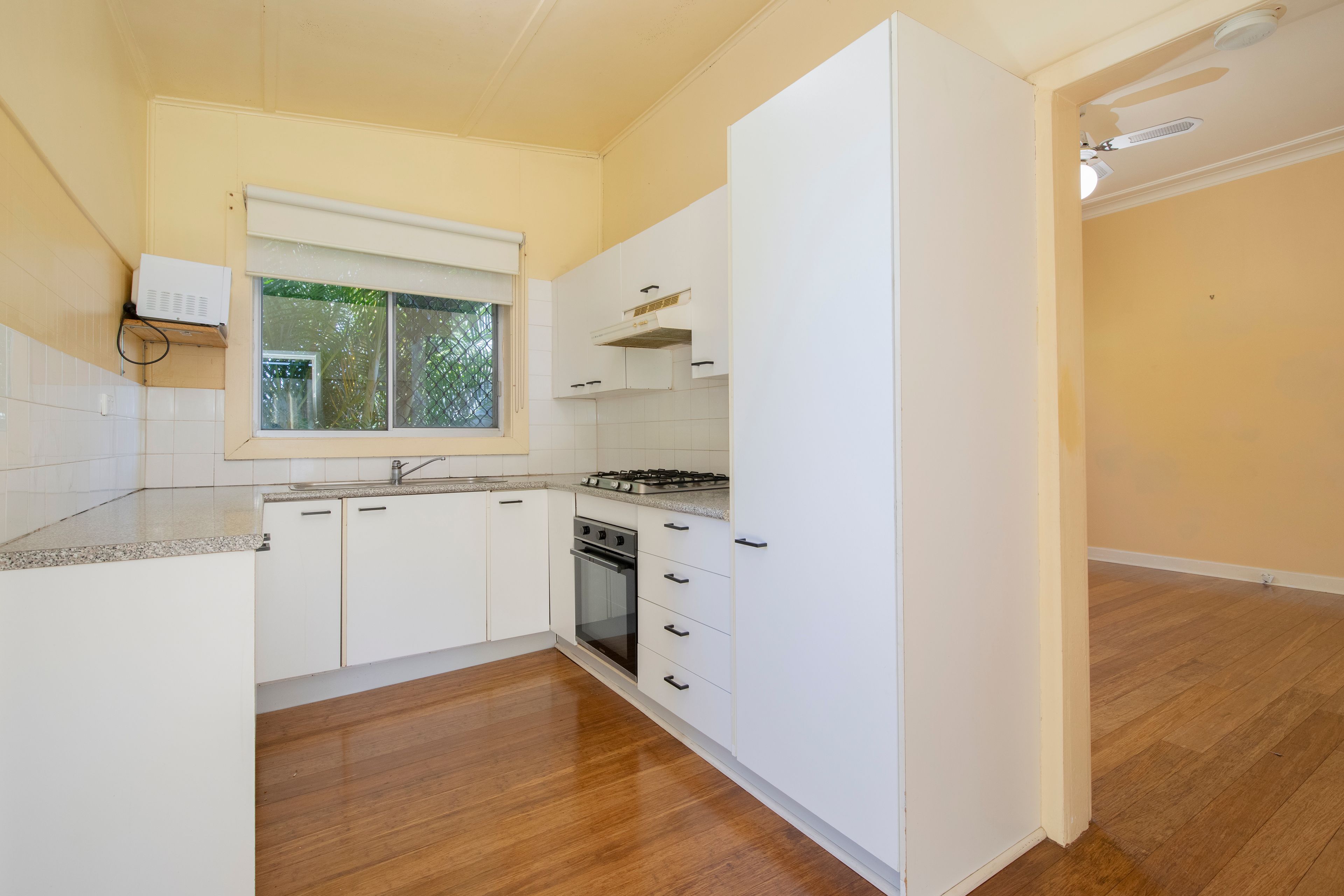 19 Omara Street — photo 8 of 14