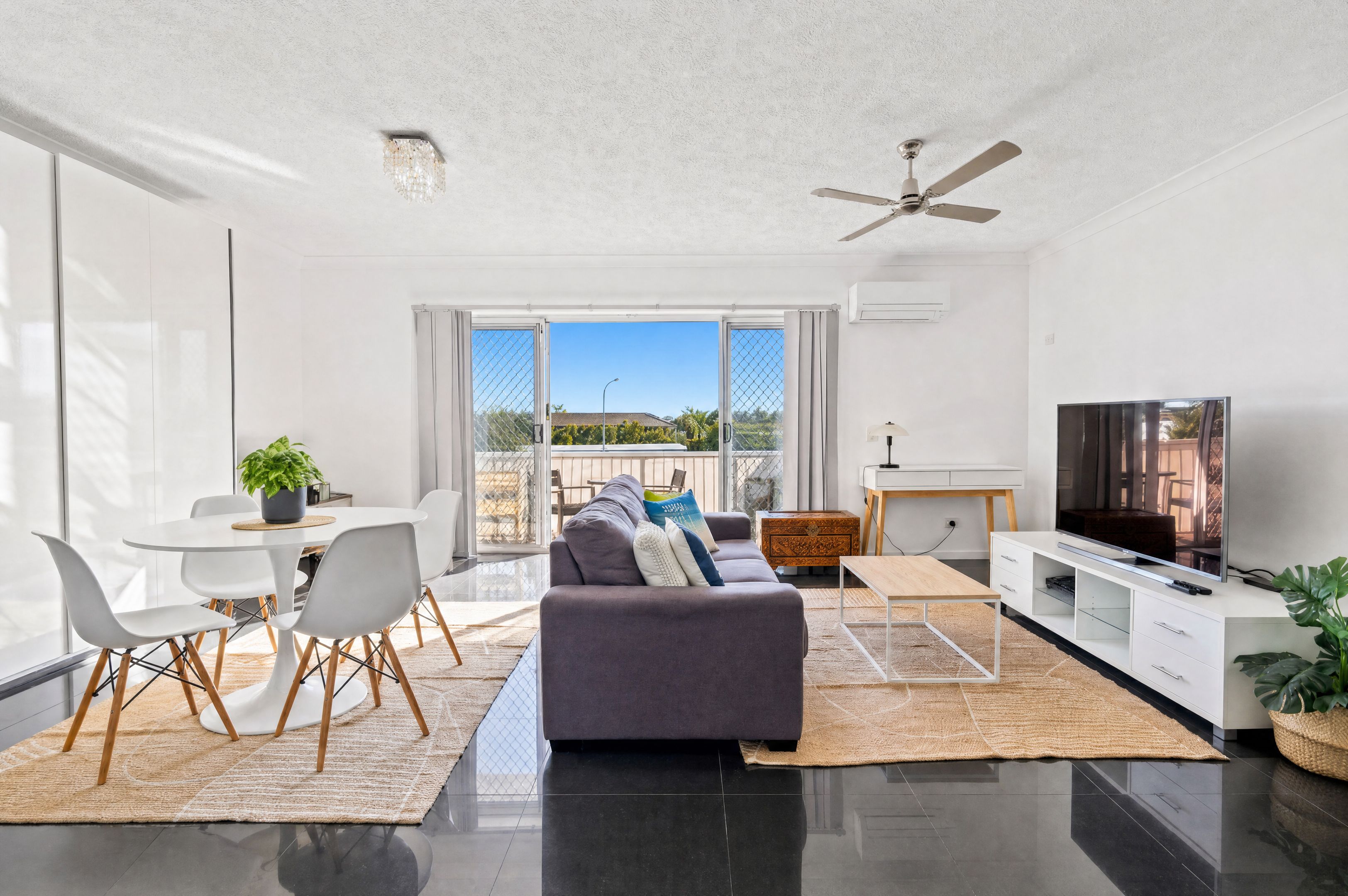 19/12 Whiting Street, Labrador, QLD 4215