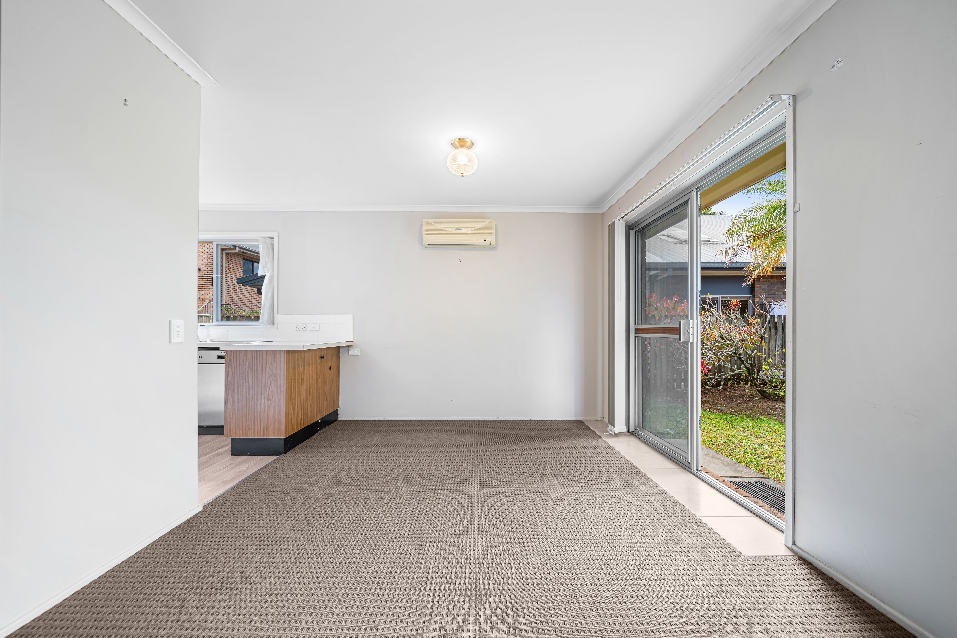 3/31 Cooinda Crescent — photo 4 of 9