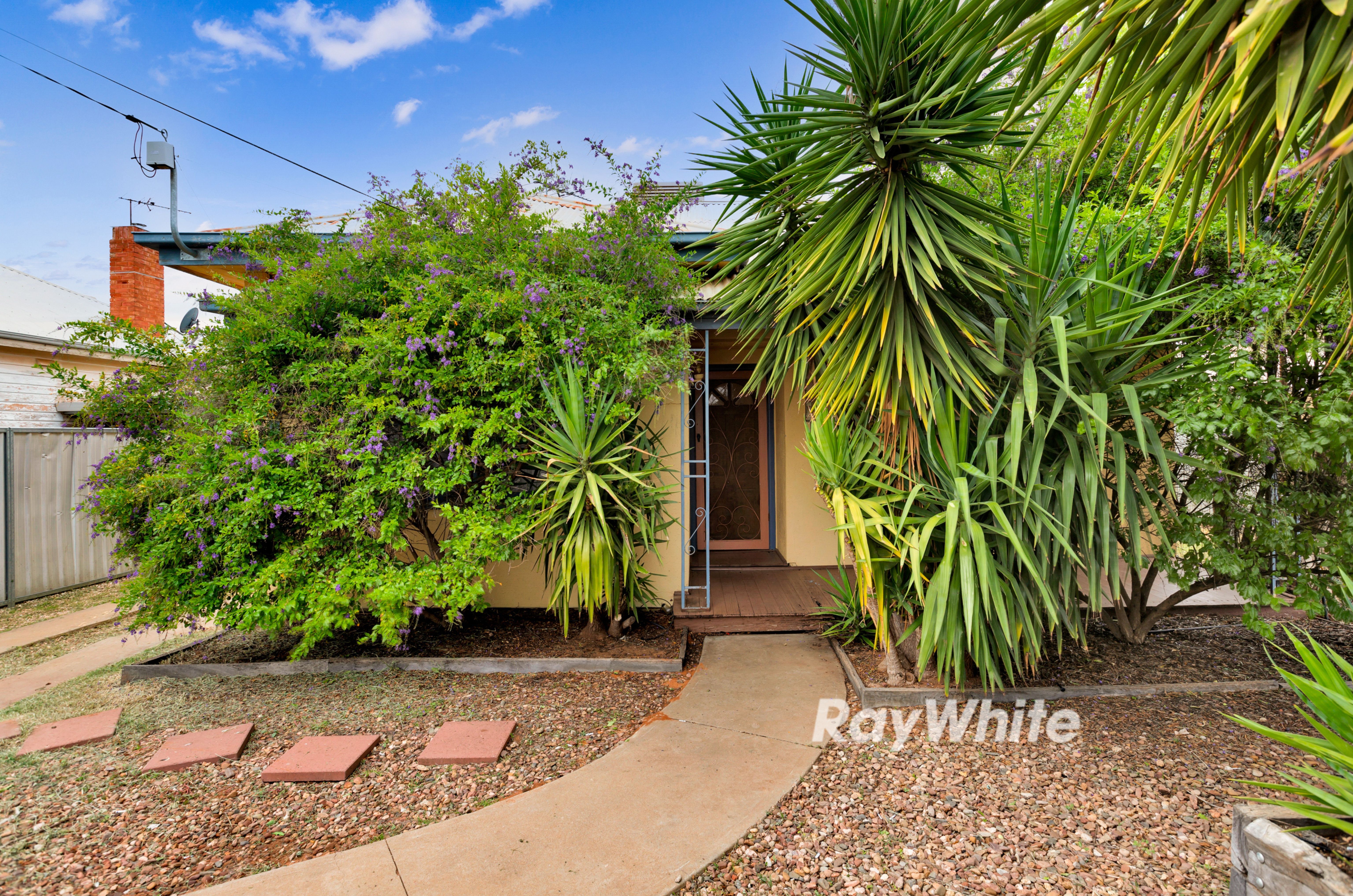 14 Dawn Avenue — photo from Ray White Mildura