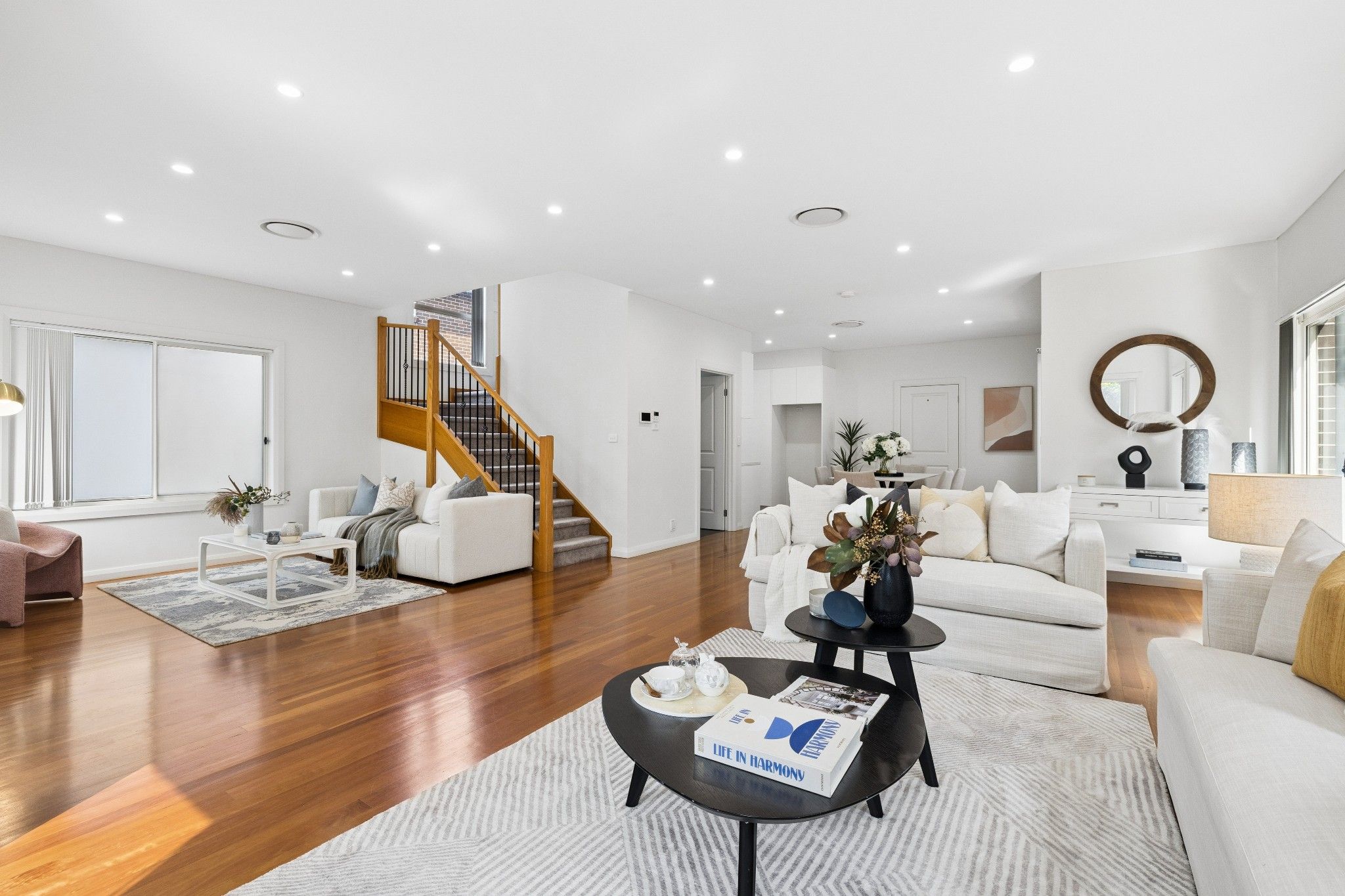 1/10 Hermoyne Street — photo 3 of 26