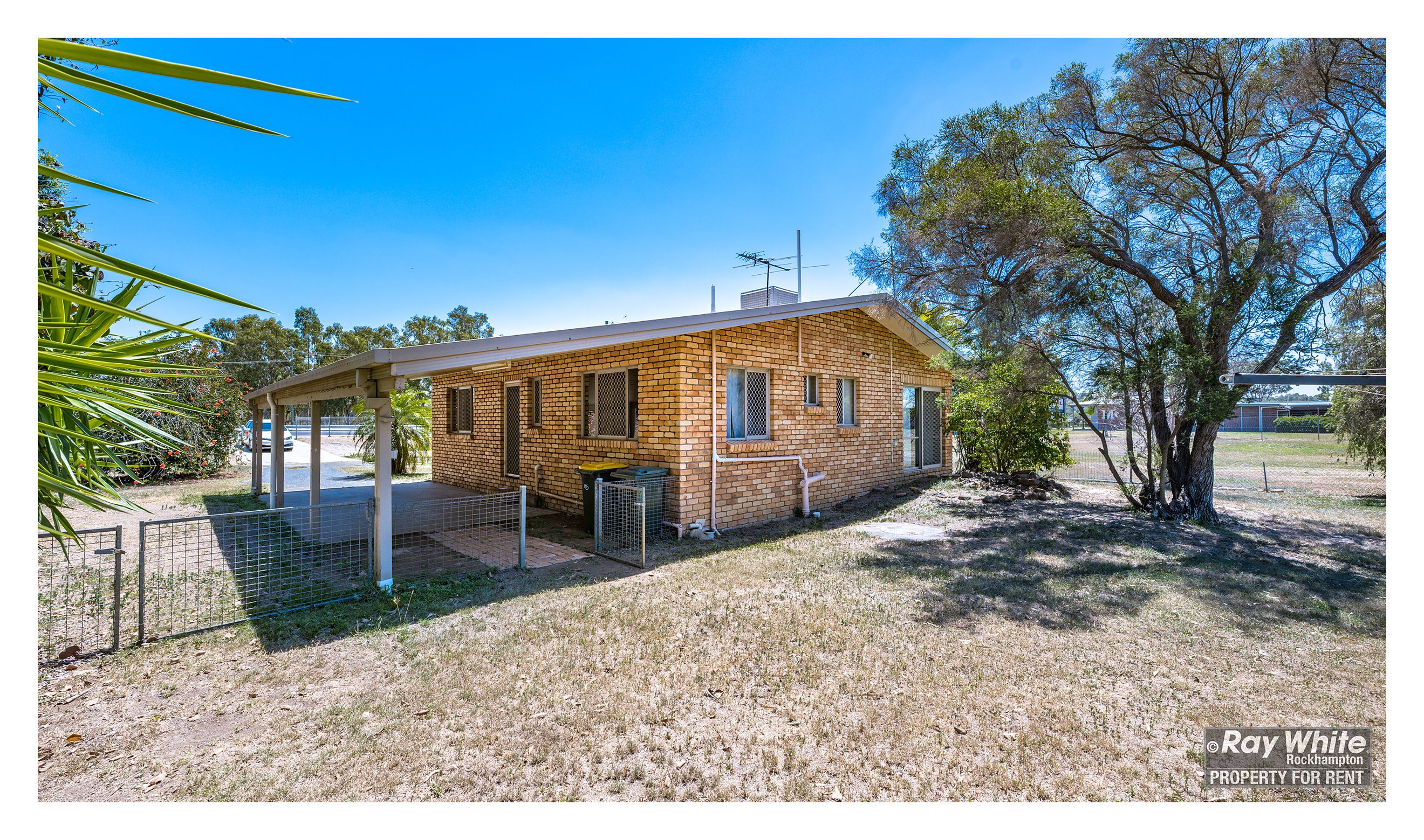 998 Yaamba Road, Parkhurst, QLD 4702