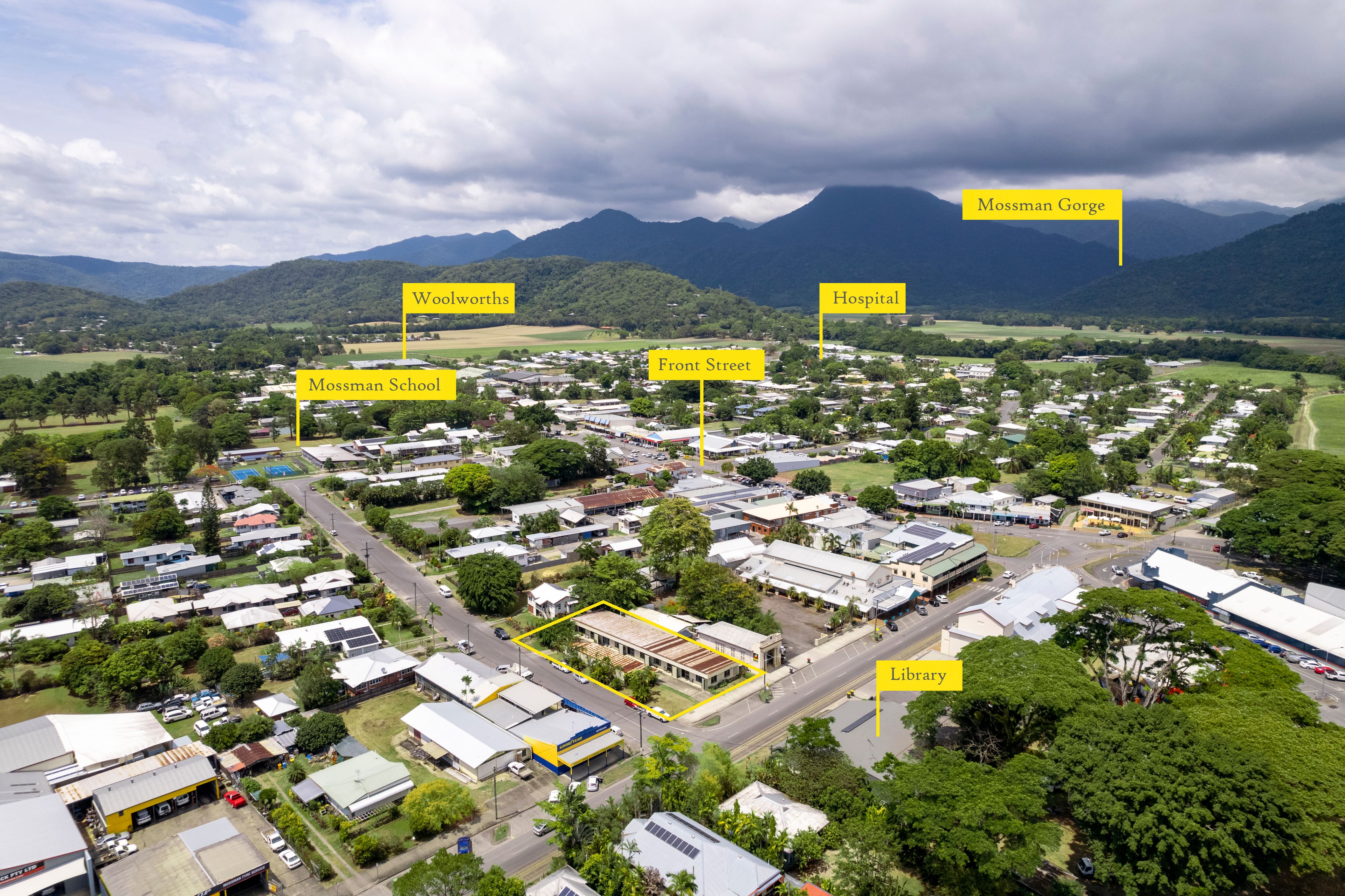 1 Wilson Street, Mossman QLD 4873