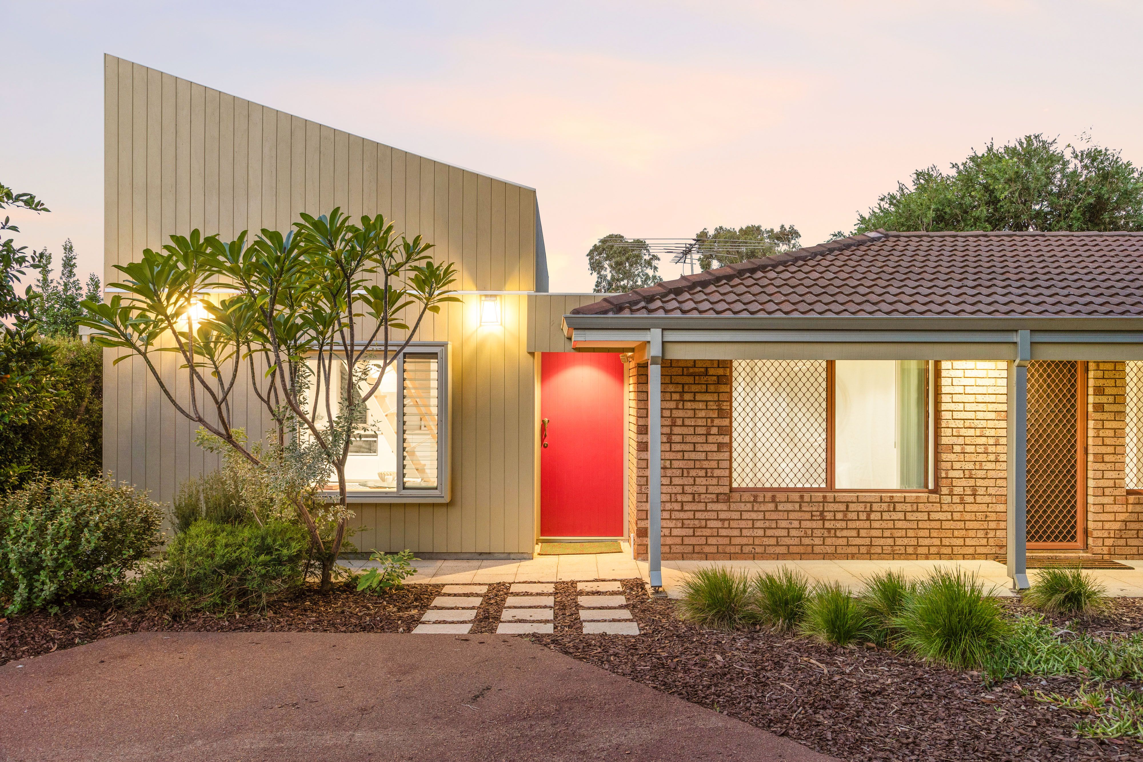 28B Carrington Street, Palmyra, WA 6157