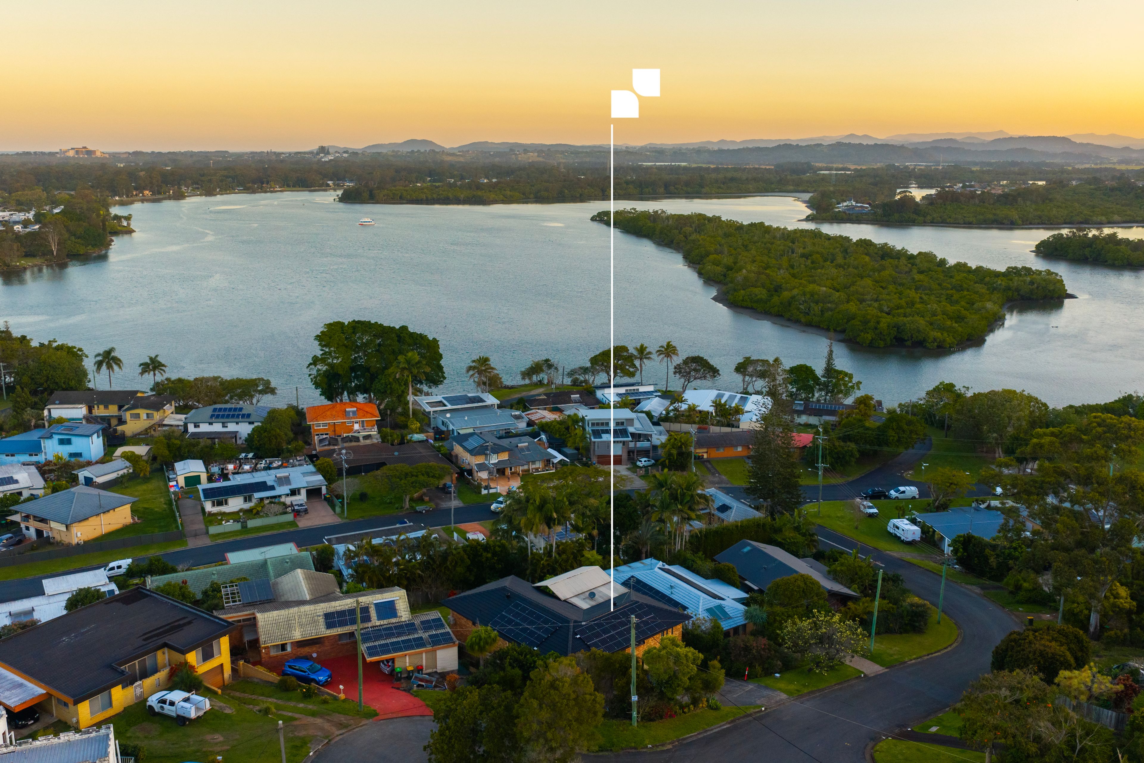 6 Summit Drive — photo from Ray White Palm Beach QLD