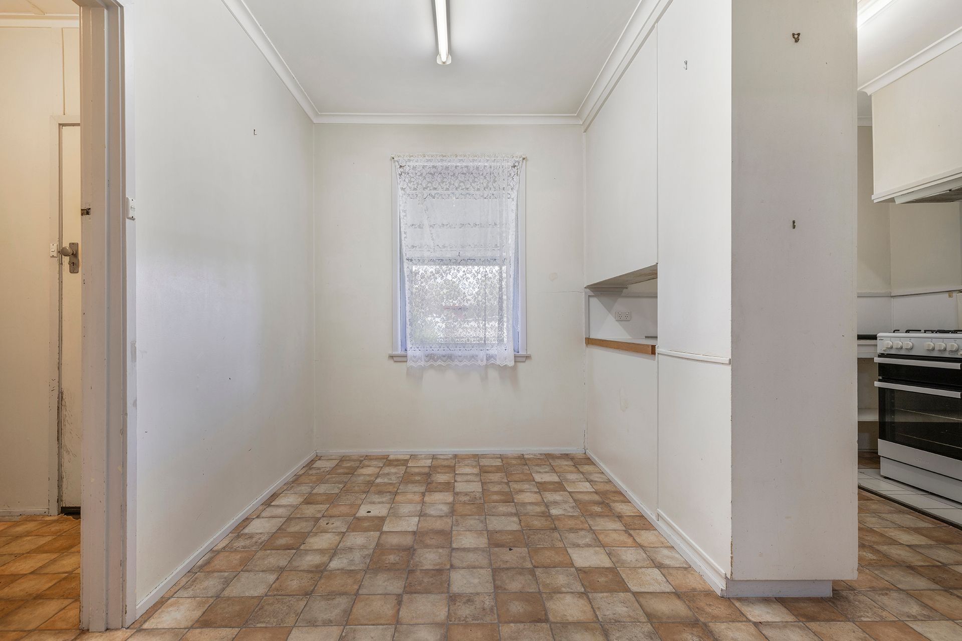 11 Freeman Street — photo 4 of 17