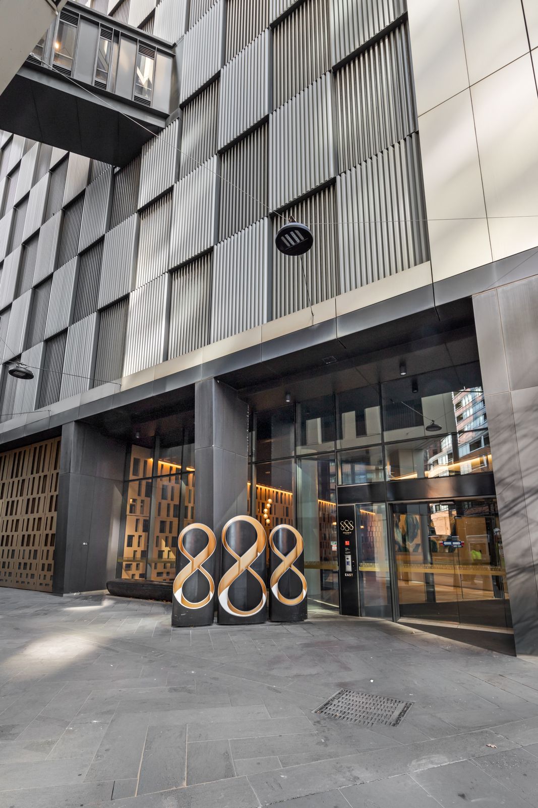 803e/888 Collins Street — photo 13 of 13