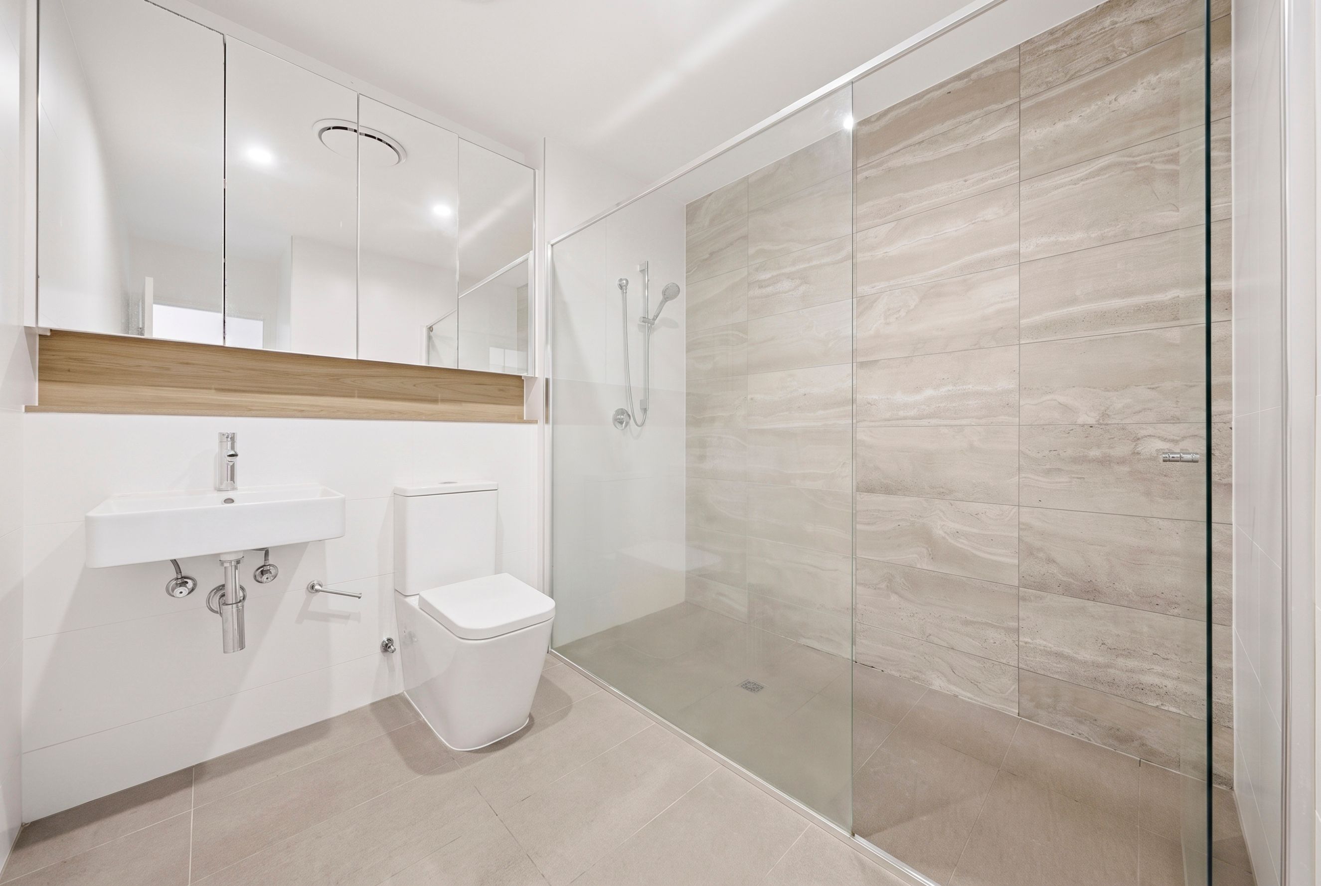 602/8 Murrell Street — photo 12 of 19