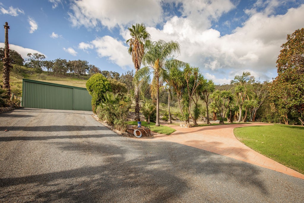 1023 Cookinburra Road, Barnawartha North, VIC 3691