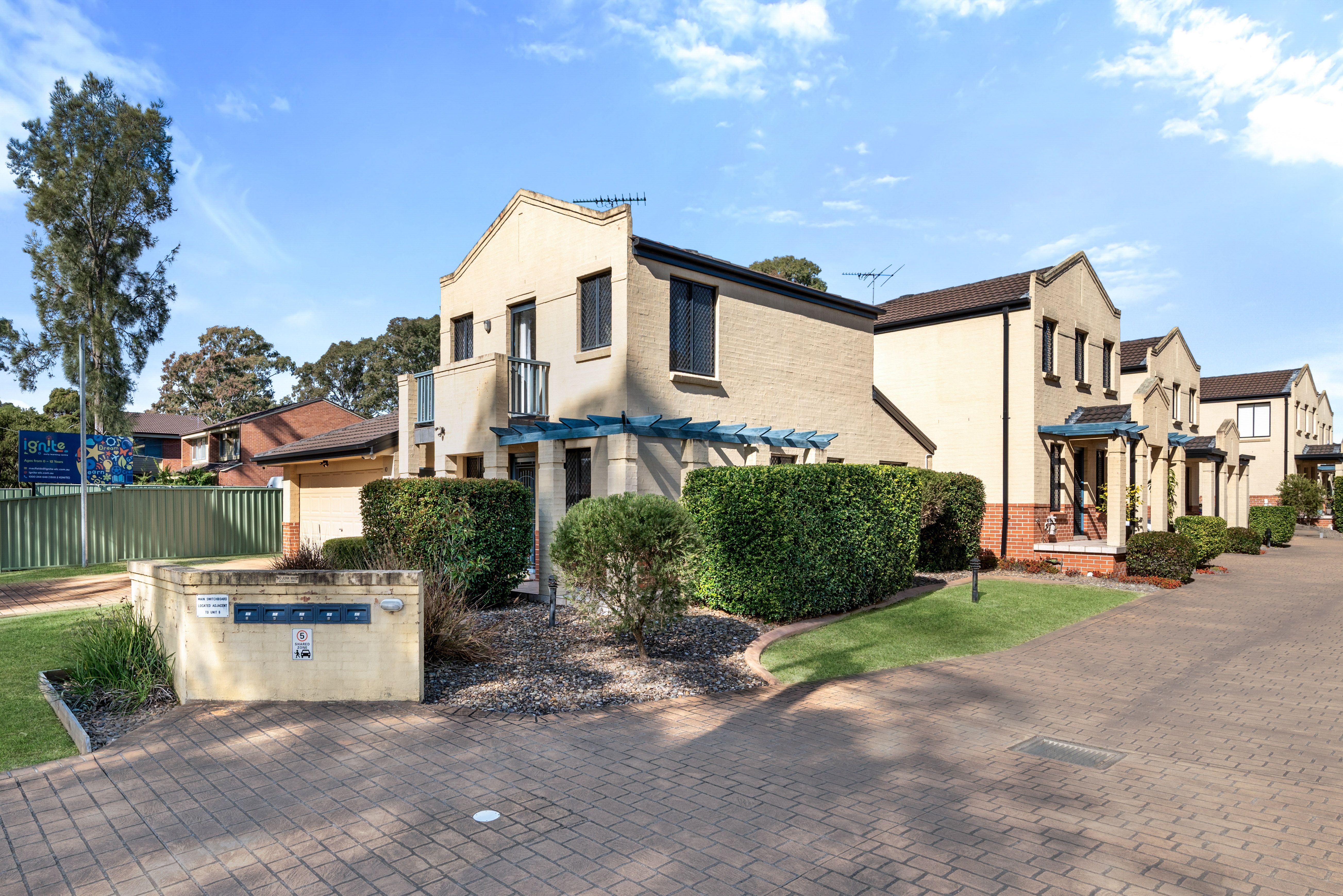 10/9 Fourth Avenue, Macquarie Fields, NSW 2564