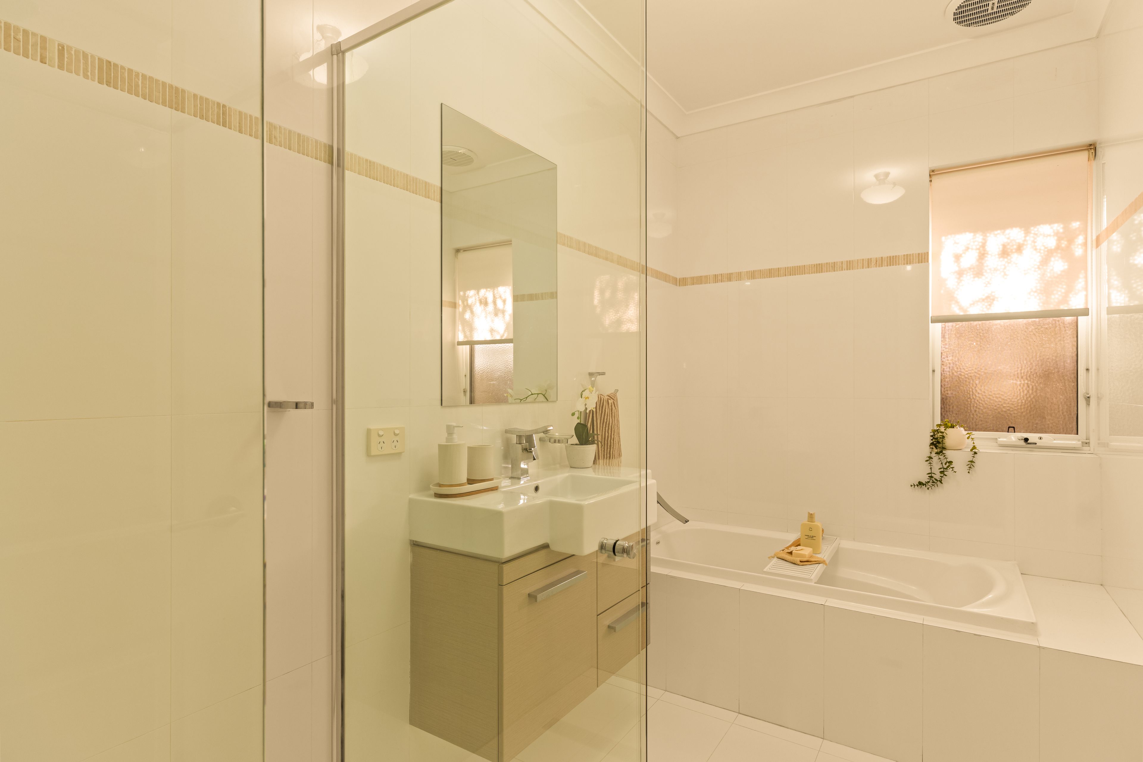 16 Bath Street — photo 14 of 19