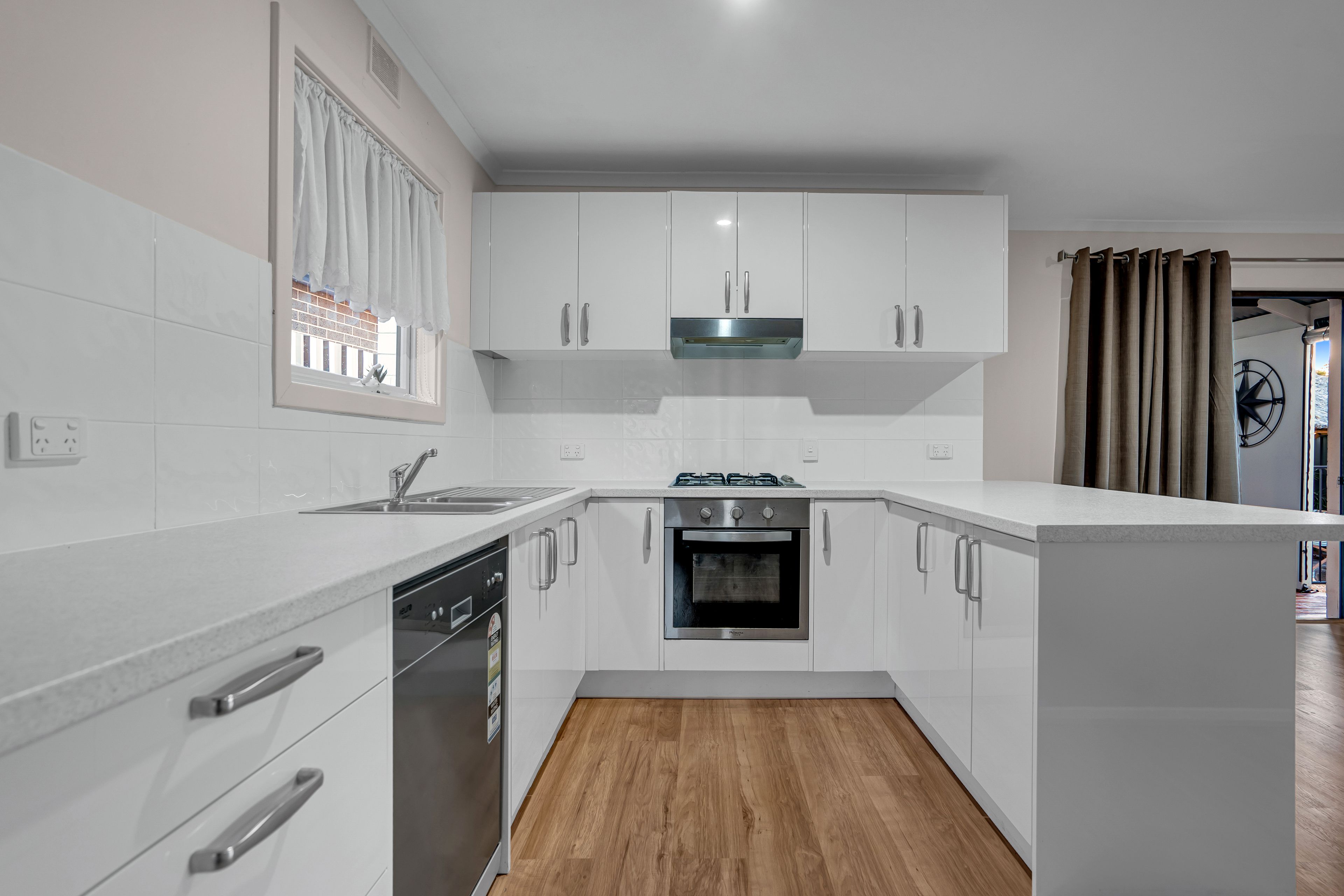 34 Warminster Road — photo 6 of 21