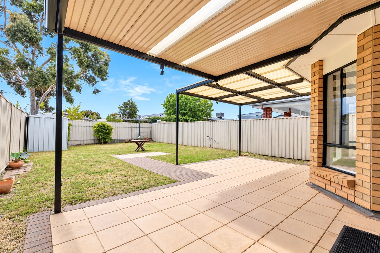 12A Moreshead Street — photo 16 of 17