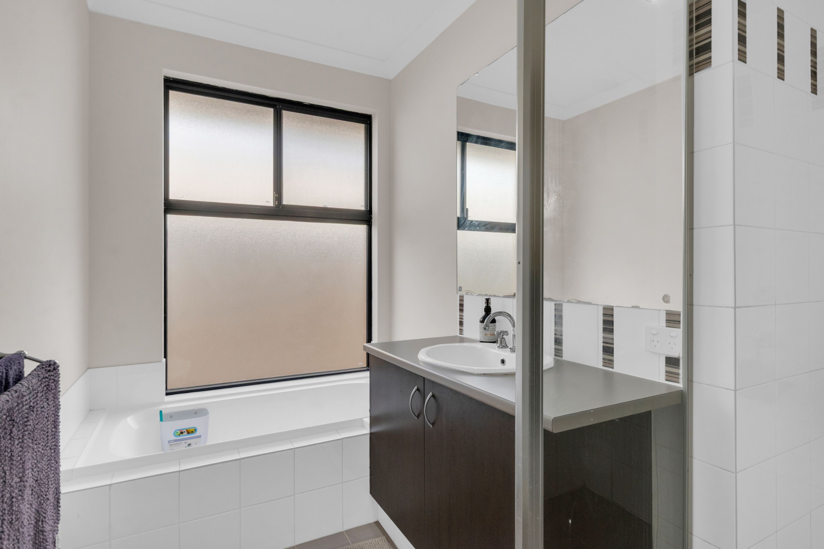 26 Whipbird Street — photo 20 of 26