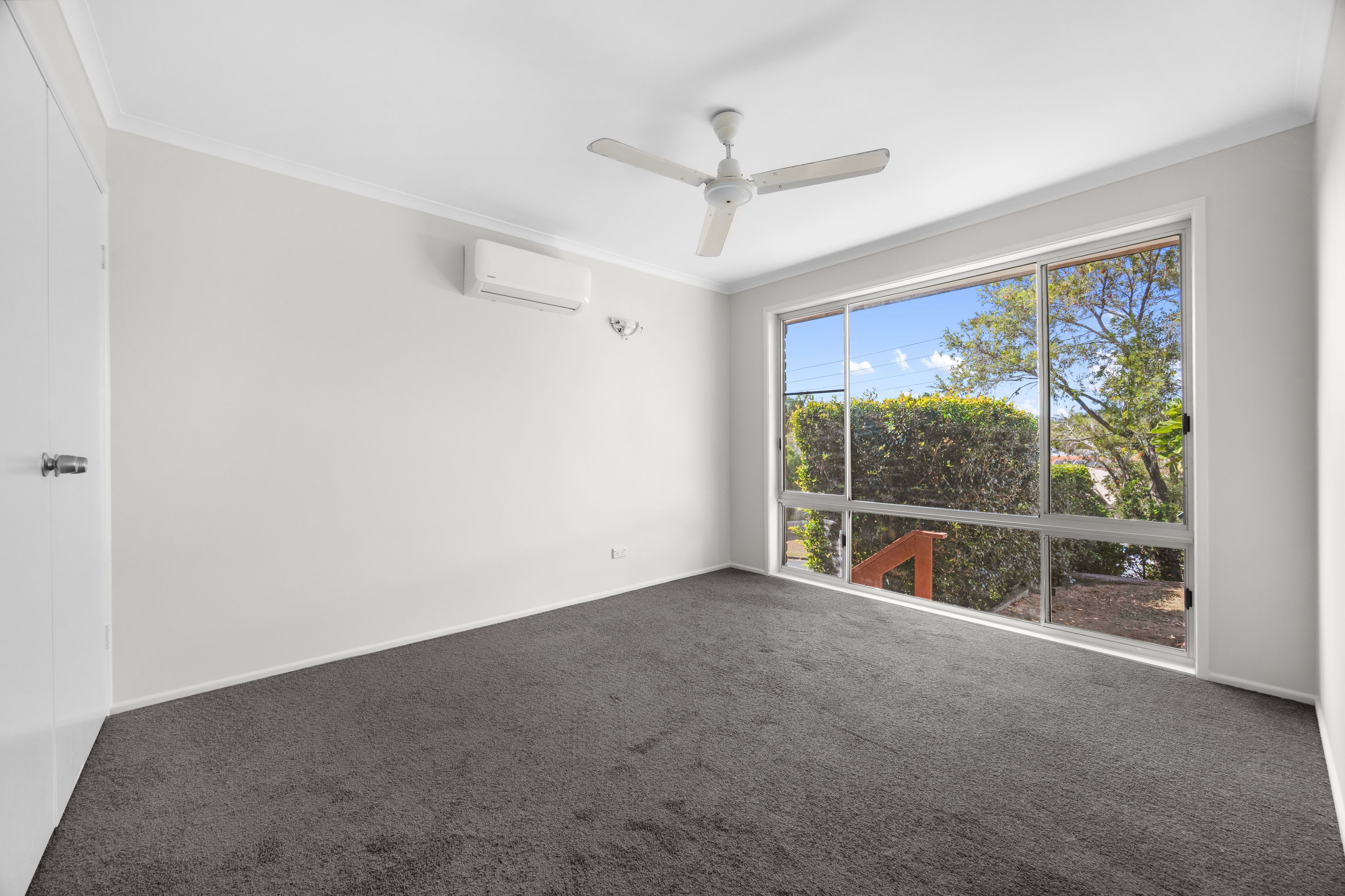 15 Saturn Crescent — photo 11 of 25