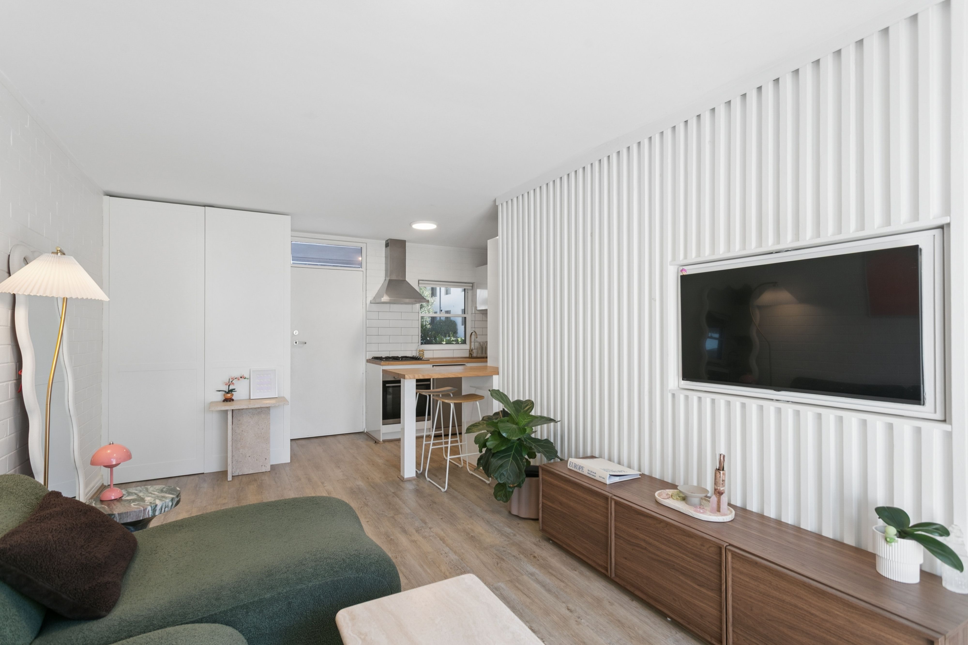 8/320 Canning Highway — photo 4 of 14