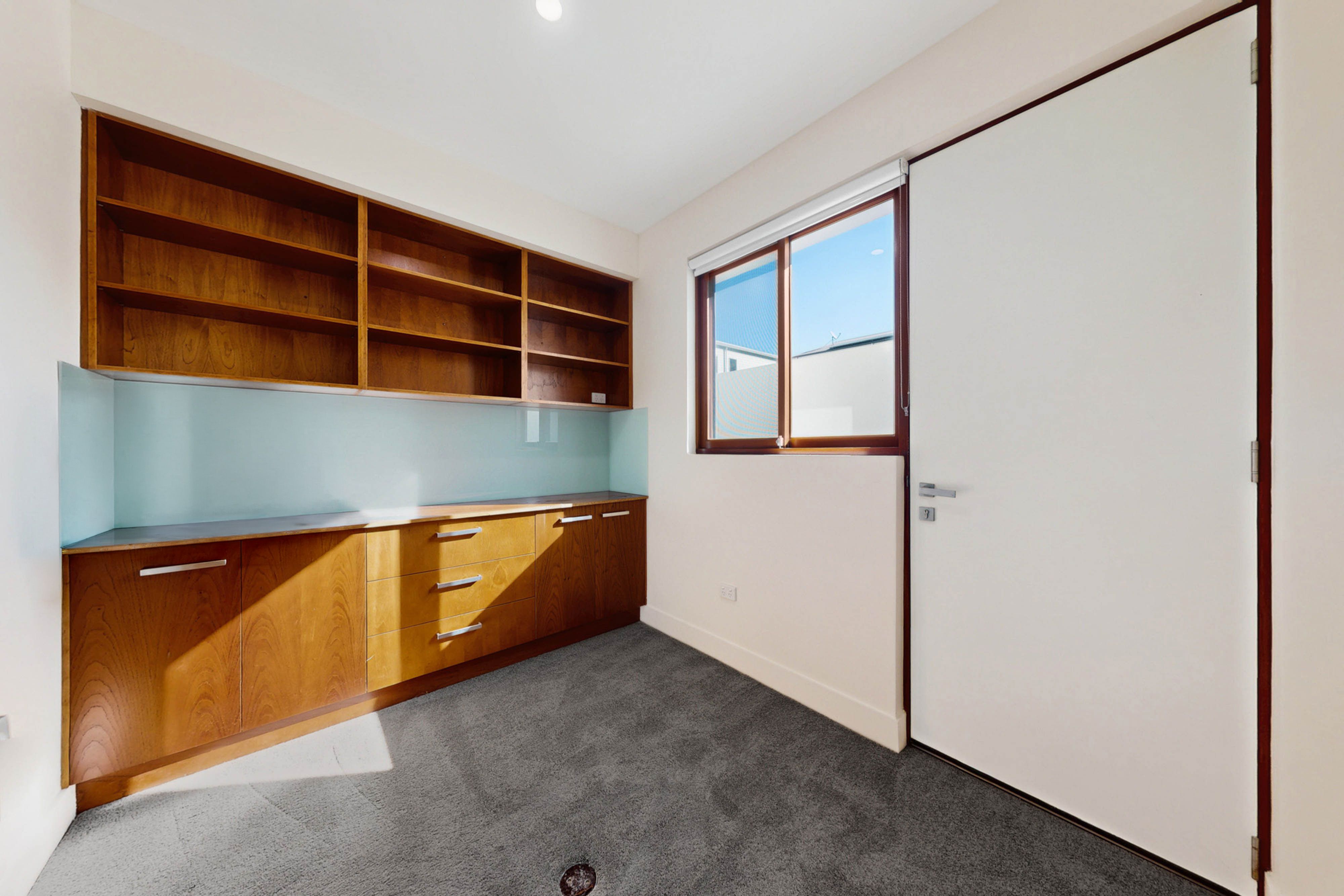 6B Derby Street — photo 6 of 16