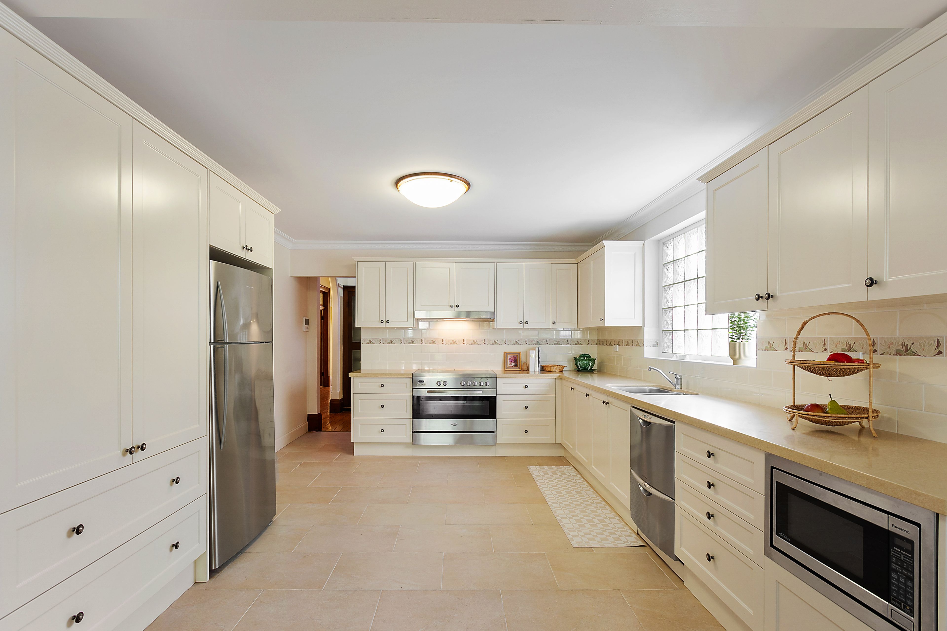 193 Birrell Street — photo 10 of 15