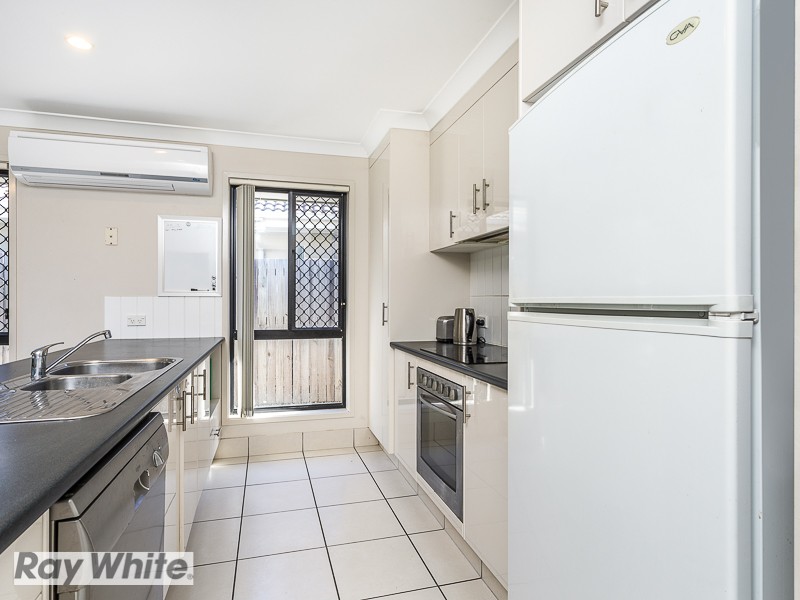 8 Menara Circuit, North Lakes, QLD 4509
