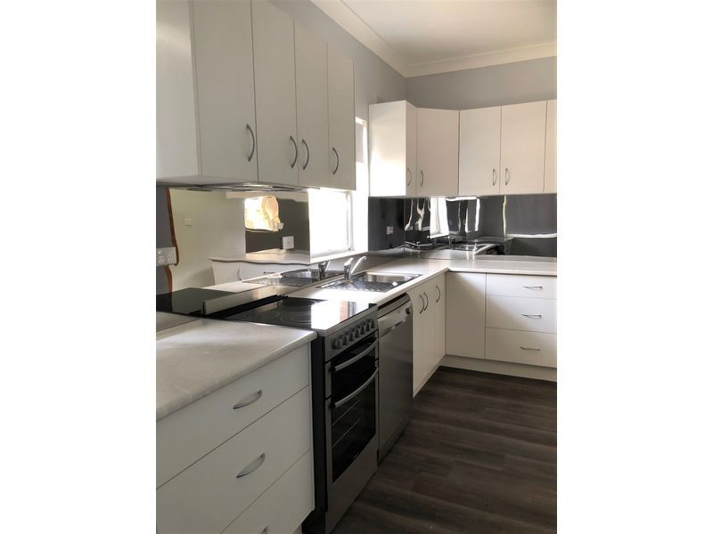 45 Lee Street — photo 8 of 18