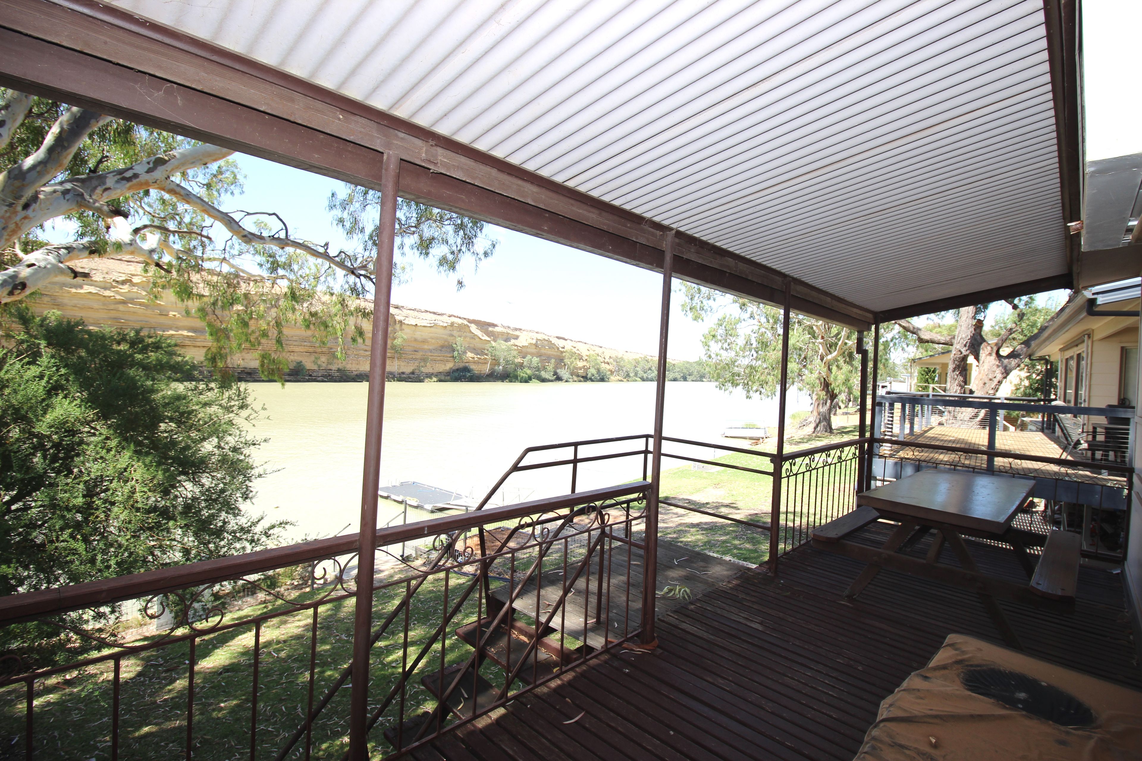 146 Page Drive, Blanchetown, SA 5357