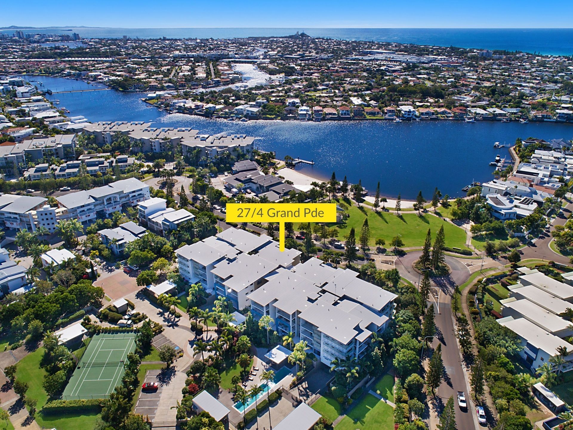 27/4 Grand Parade, Kawana Island, QLD 4575