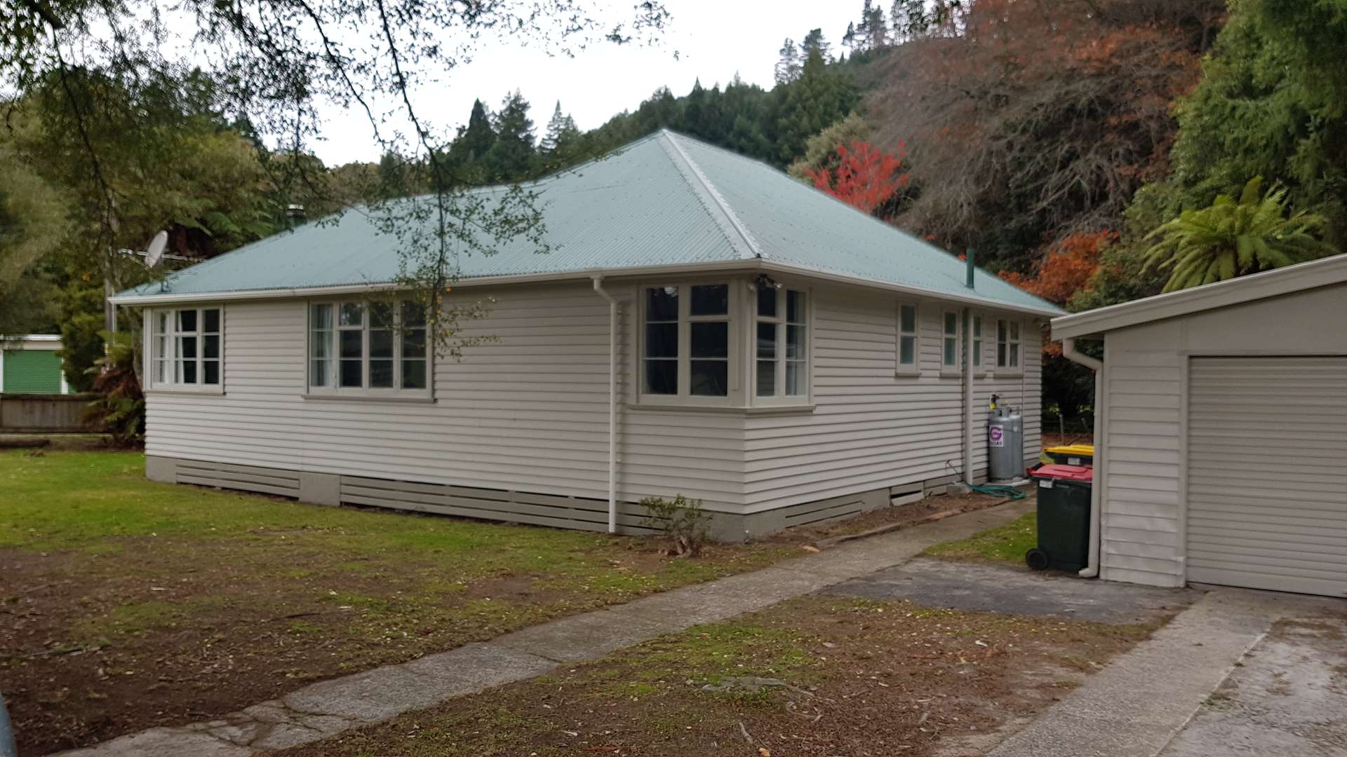 1128 Paradise Valley Road photo 0