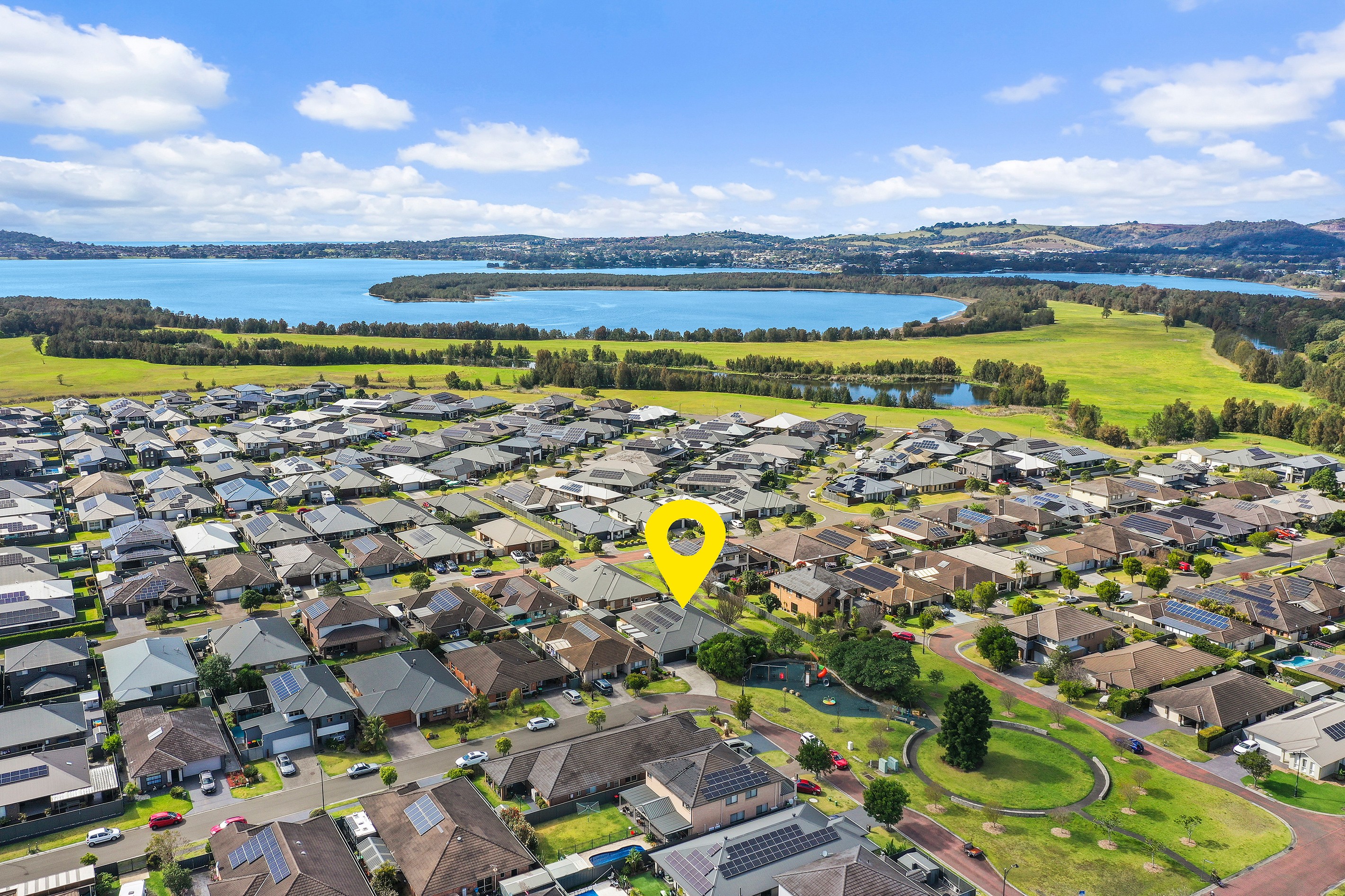 13 Sandy Bay Drive, Haywards Bay, NSW 2530