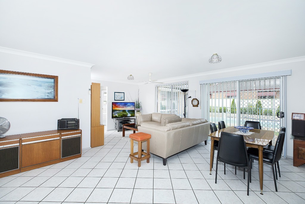 20 Grove Place, Cameron Park, NSW 2285