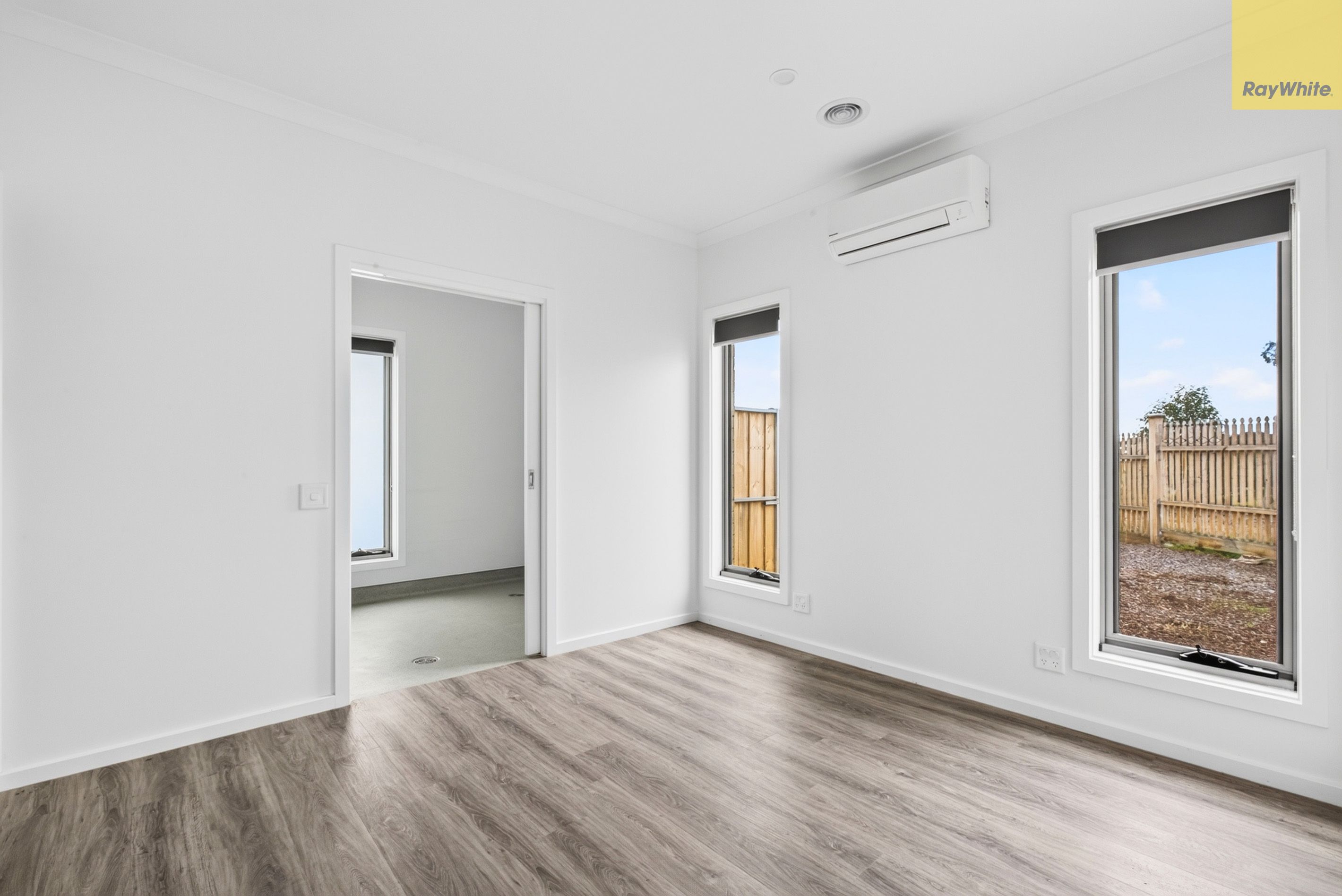 25 Valda Crescent — photo 6 of 16