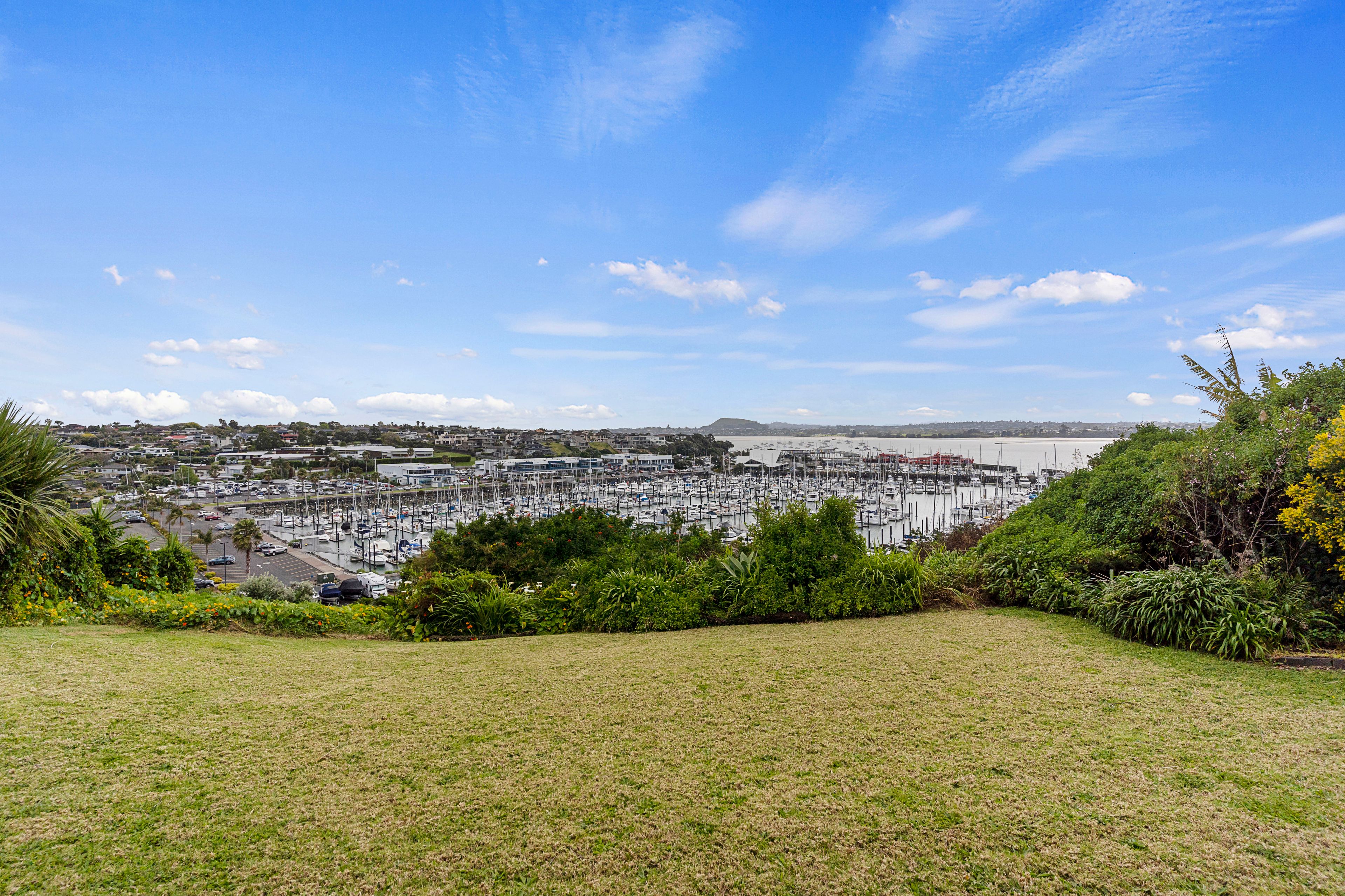 61 Takutai Avenue, Bucklands Beach, Manukau City