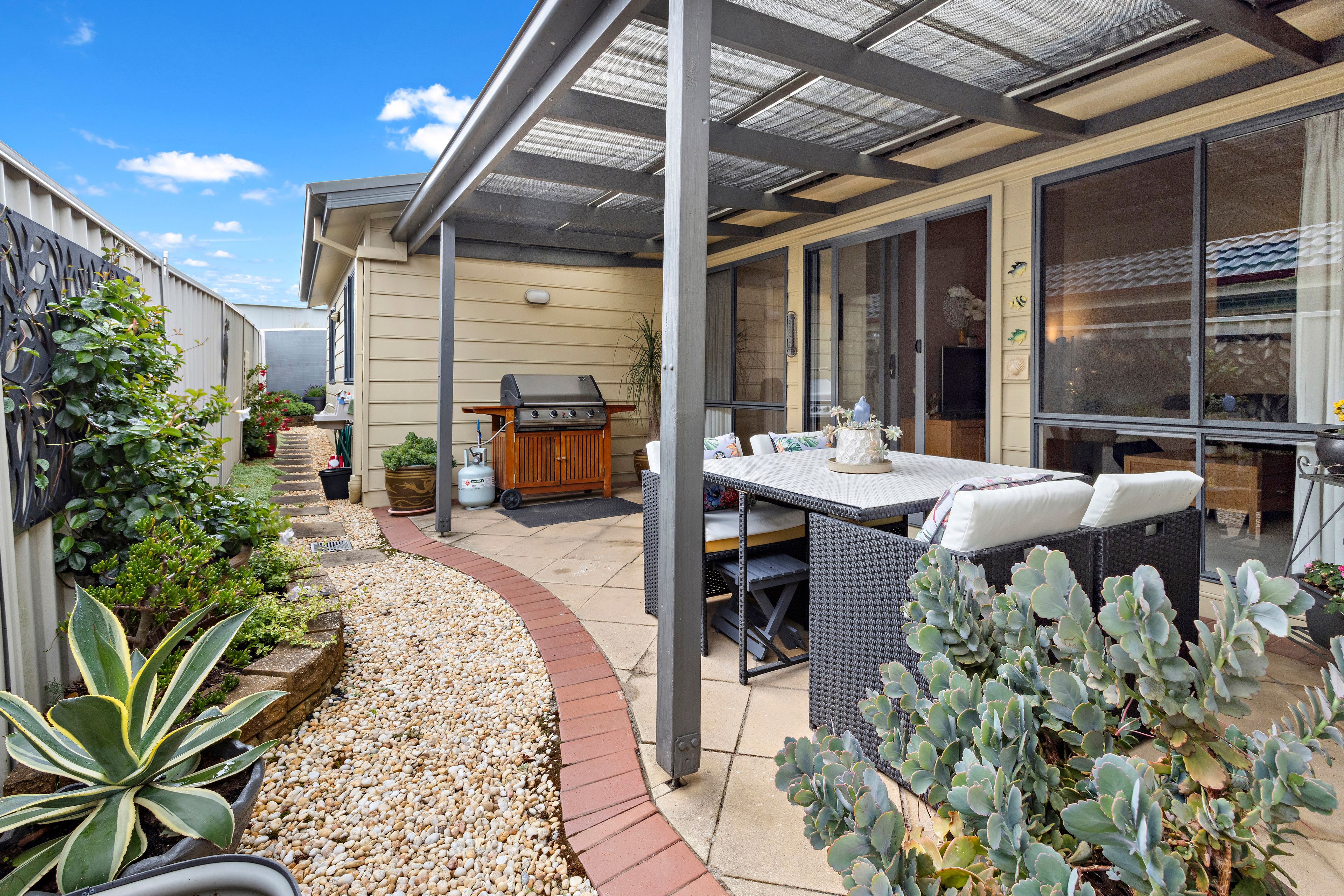 84A South Kiama Drive — photo 9 of 15