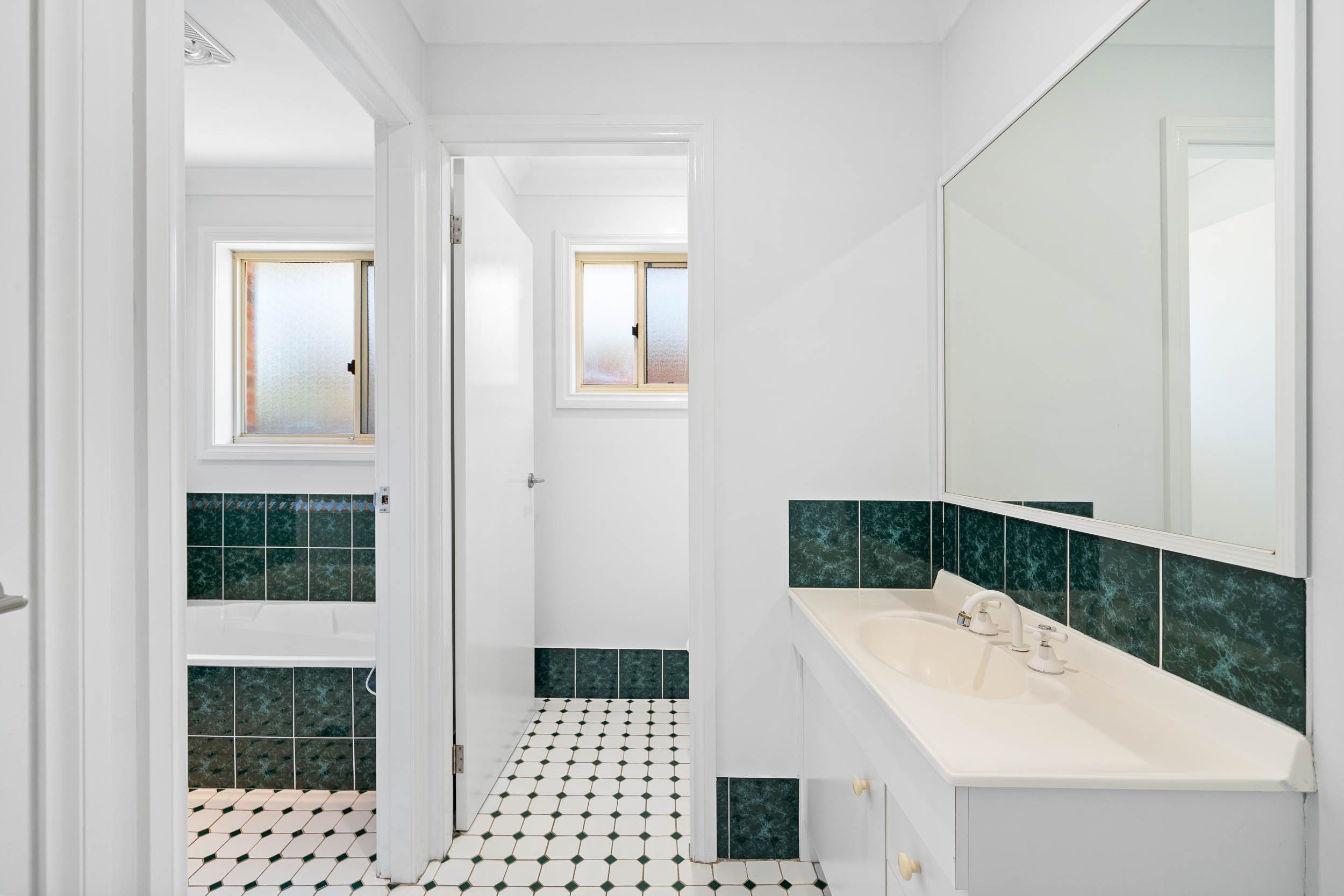 31 Jacqua Avenue — photo 9 of 18