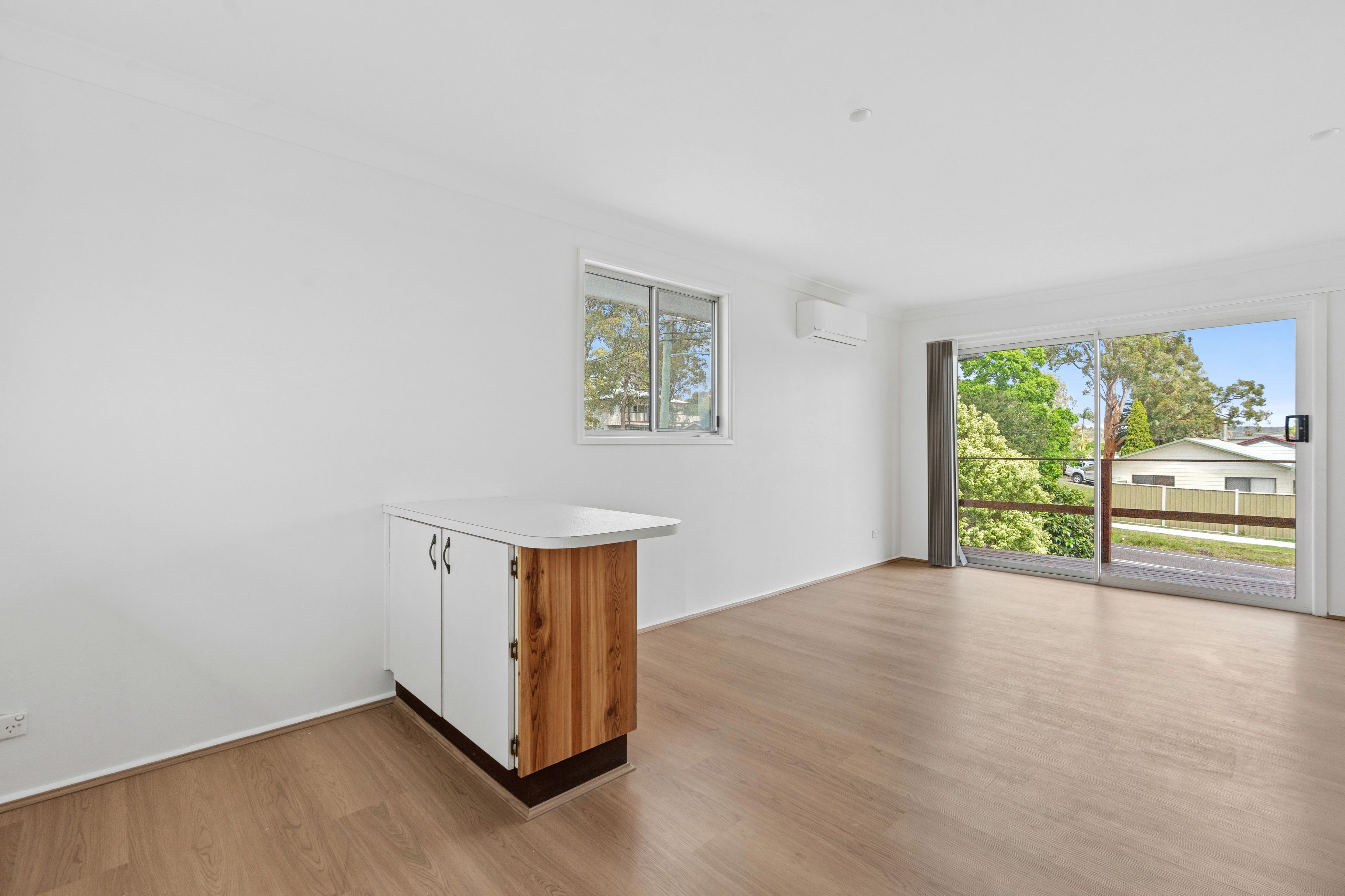 34 Vales Road — photo 4 of 13