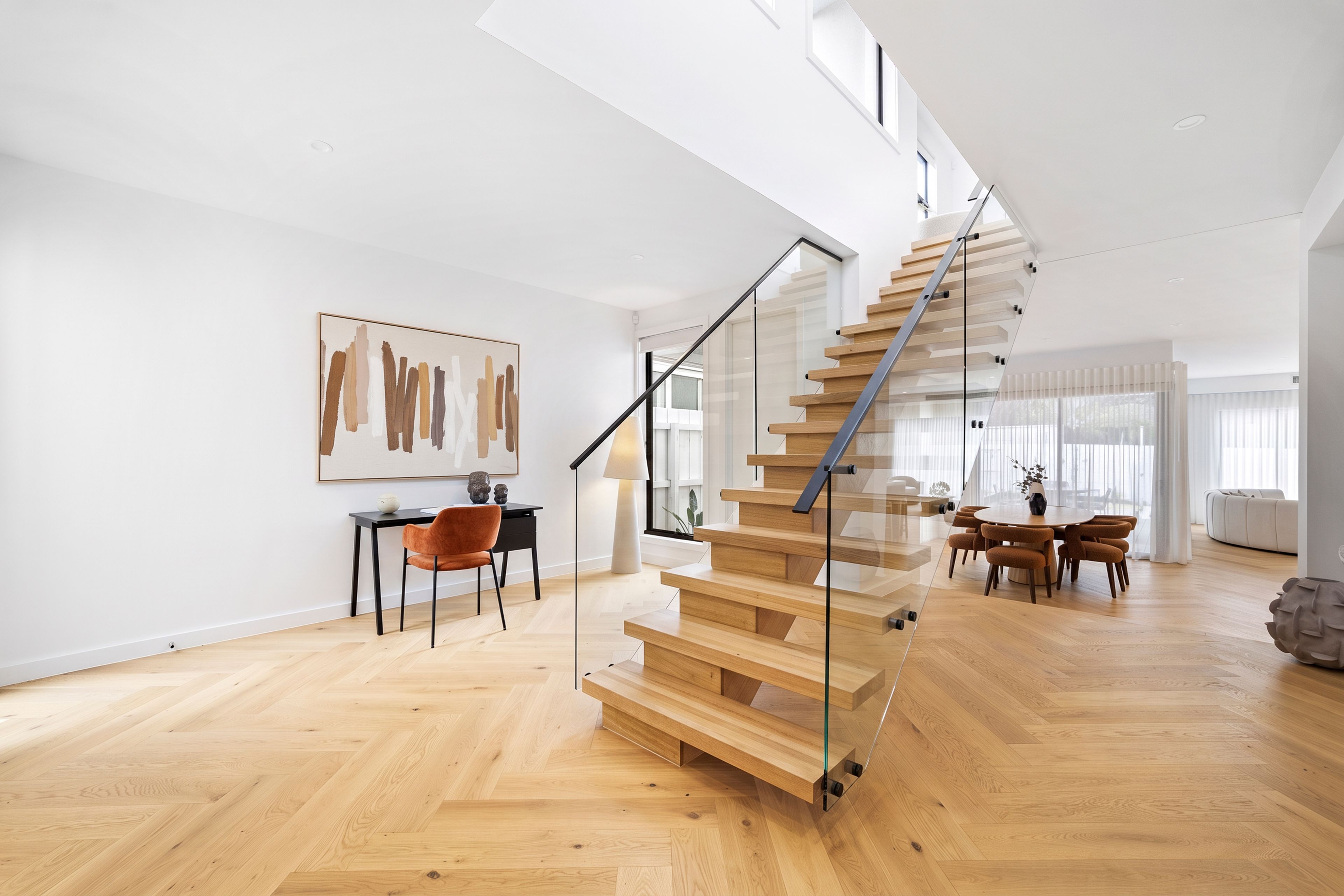 8 Dixon Street — photo 4 of 22