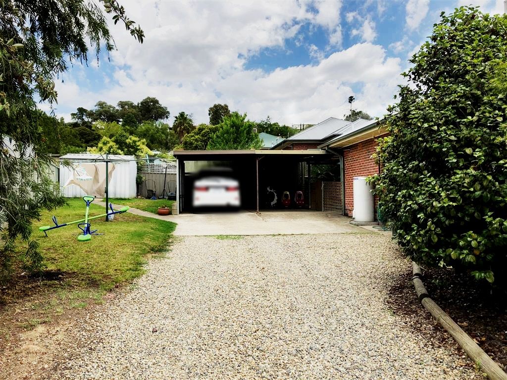 80 Merivale Street, Tumut, NSW 2720