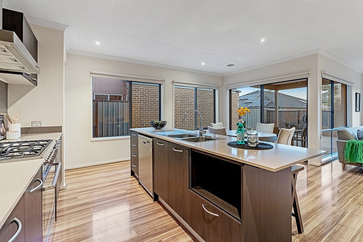 2 Powell Street, Craigieburn, VIC 3064